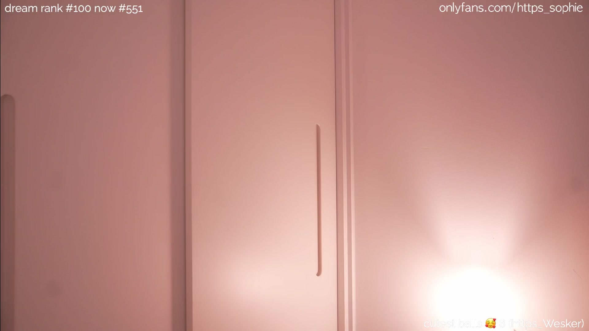 Gallery image thumbnail from camguurl's myfreecams stream on, 08/25/2024, 01:27 image 2 of 20