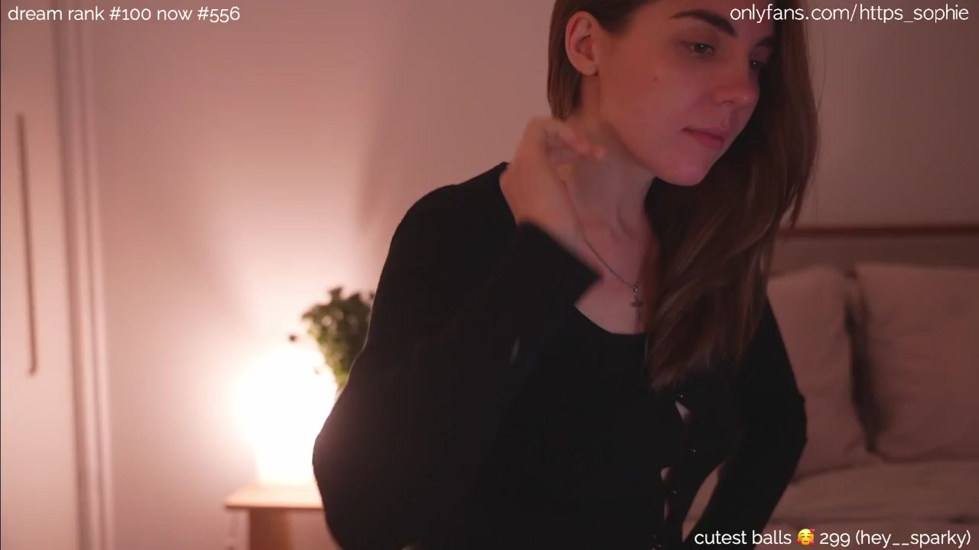 Gallery image thumbnail from camguurl's myfreecams stream on, 08/26/2024, 24:00 image 6 of 20