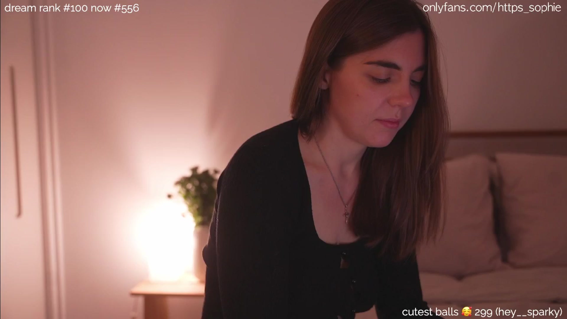 Gallery image thumbnail from camguurl's myfreecams stream on, 08/26/2024, 24:00 image 8 of 20