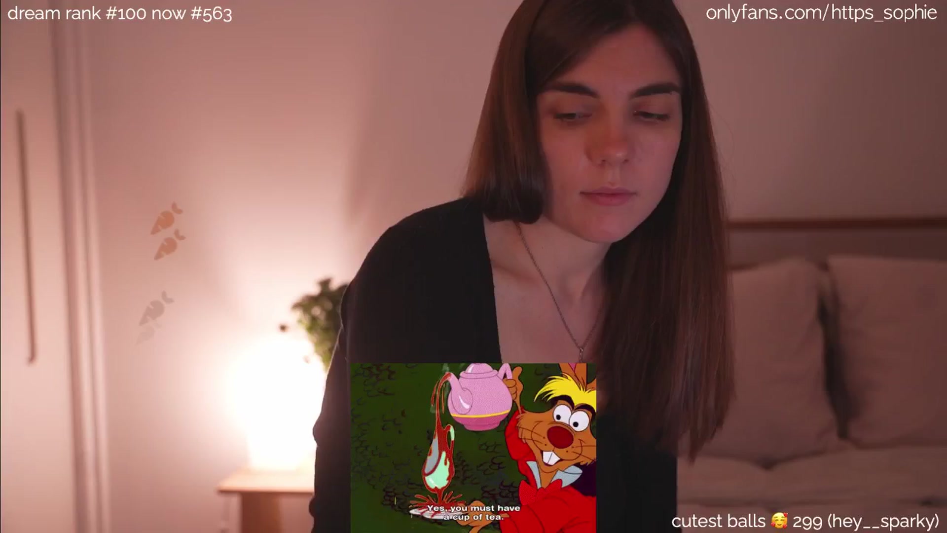 Gallery image thumbnail from camguurl's myfreecams stream on, 08/26/2024, 24:00 image 1 of 20