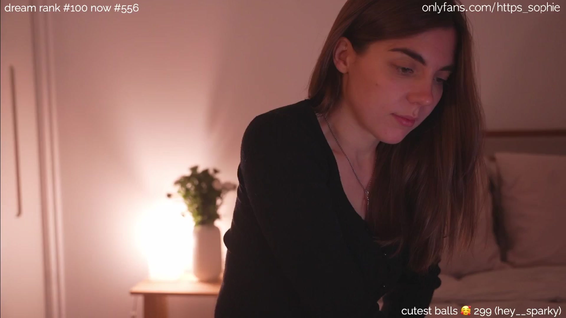 Gallery image thumbnail from camguurl's myfreecams stream on, 08/26/2024, 24:00 image 7 of 20