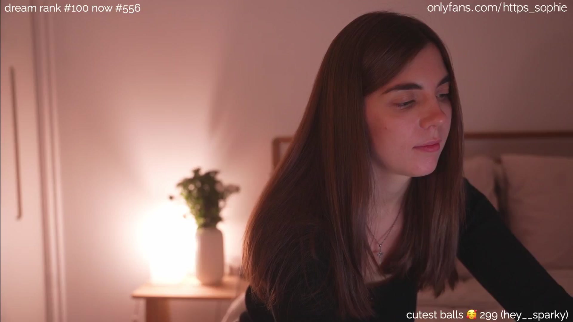 Gallery image thumbnail from camguurl's myfreecams stream on, 08/26/2024, 02:20 image 3 of 20