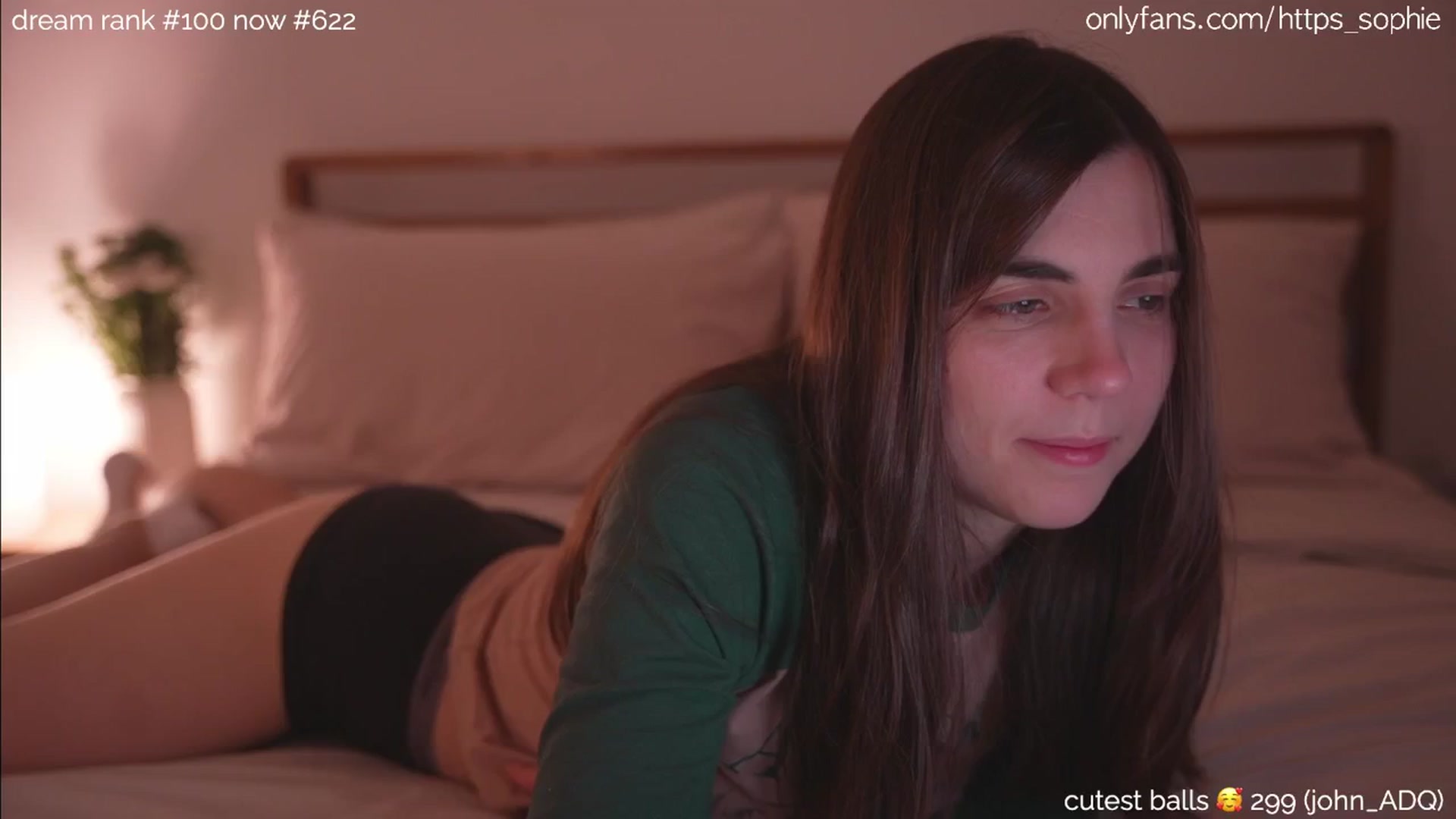 Gallery image thumbnail from camguurl's myfreecams stream on, 08/31/2024, 24:04 image 4 of 20