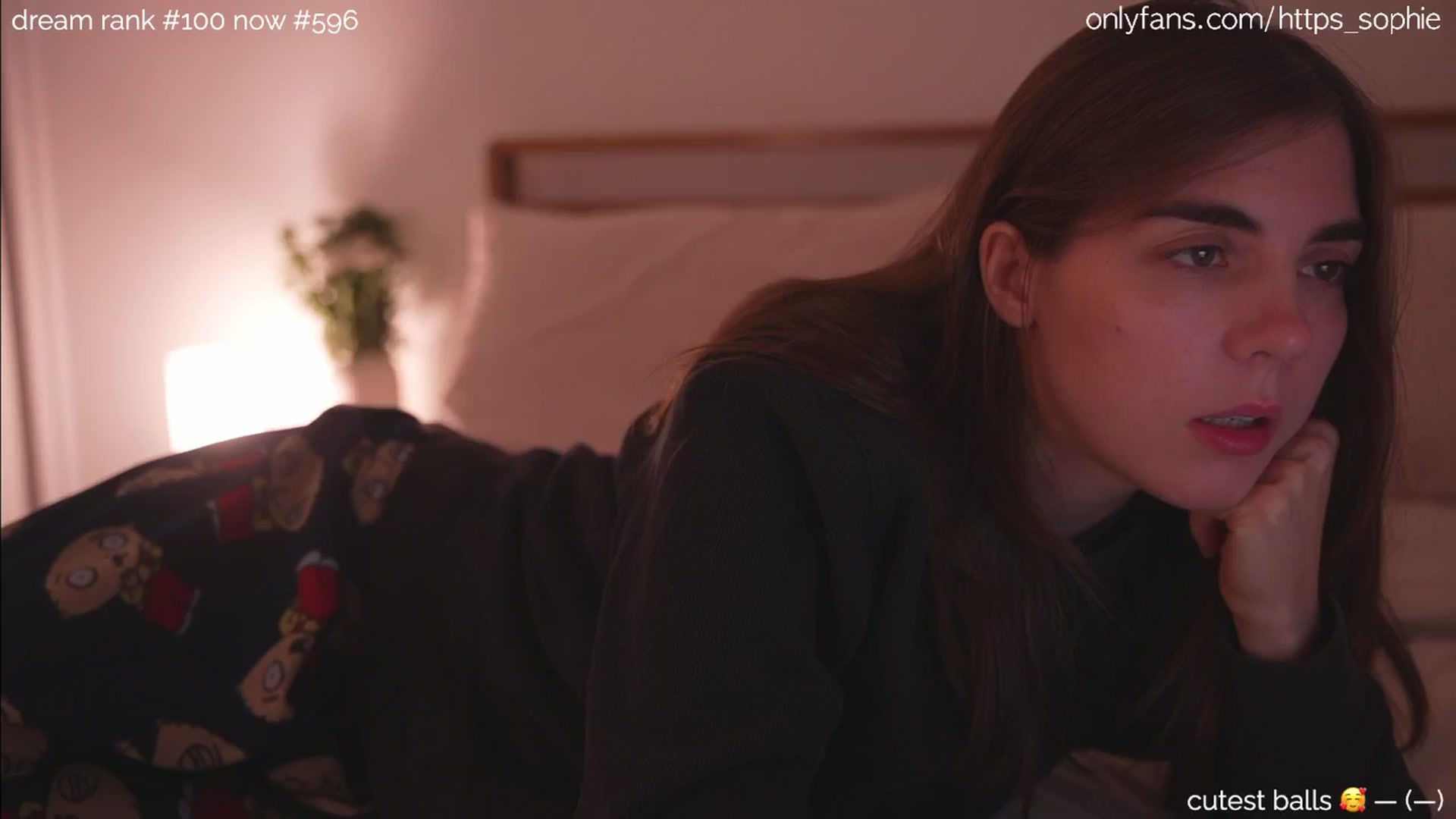 Gallery image thumbnail from camguurl's myfreecams stream on, 08/31/2024, 22:04 image 2 of 20