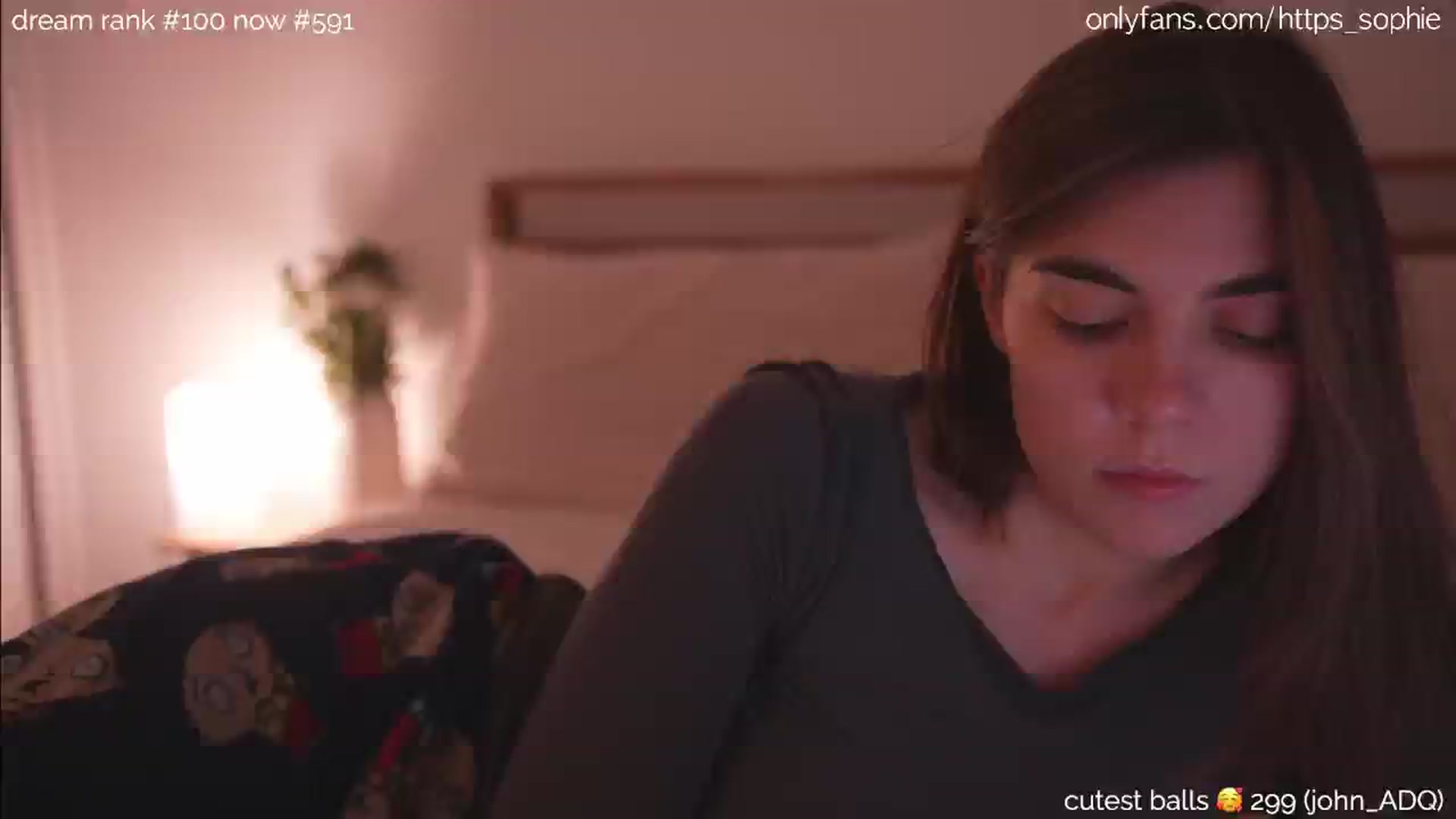Gallery image thumbnail from camguurl's myfreecams stream on, 08/31/2024, 22:04 image 5 of 20
