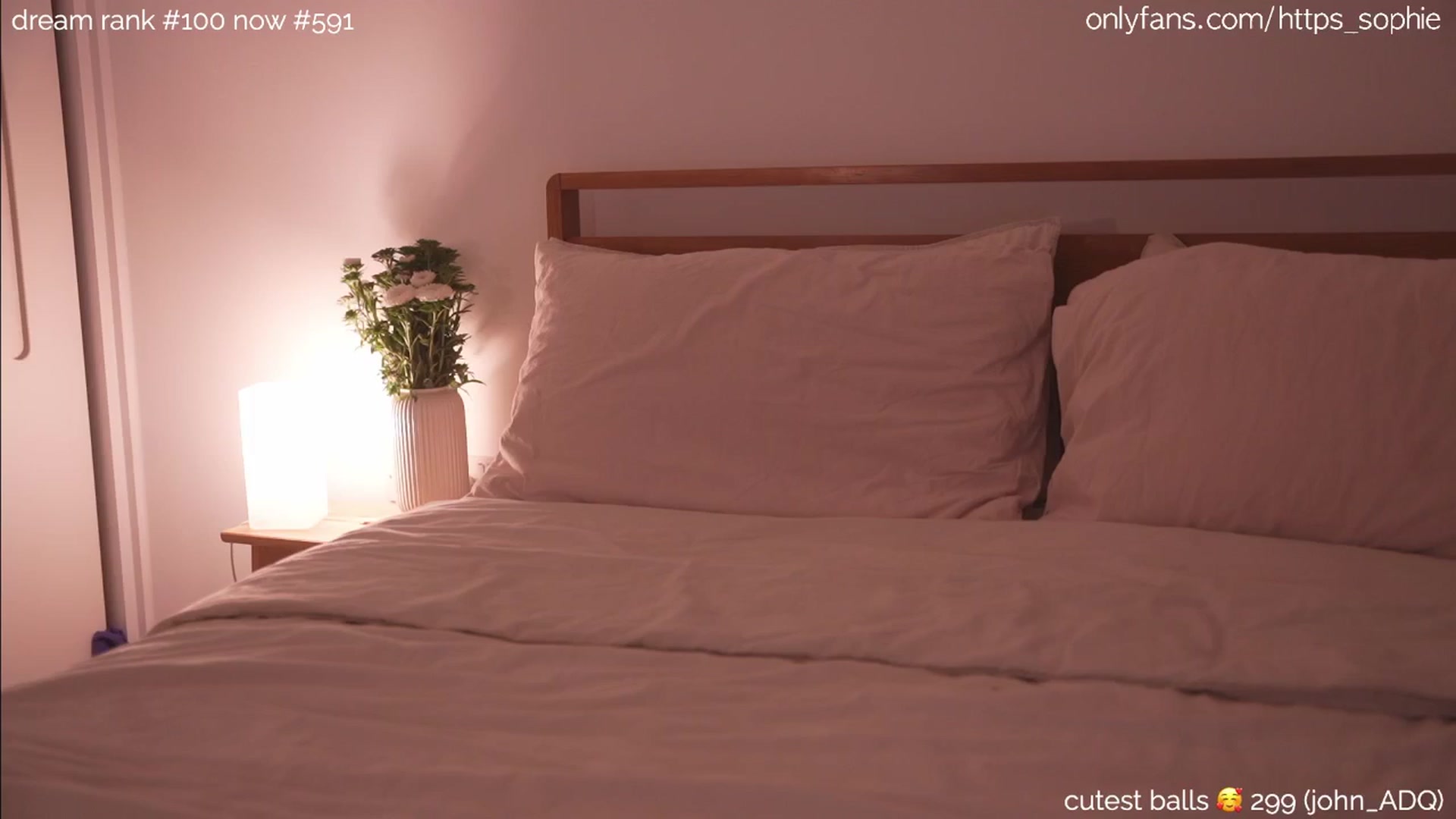 Gallery image thumbnail from camguurl's myfreecams stream on, 08/31/2024, 22:04 image 11 of 20