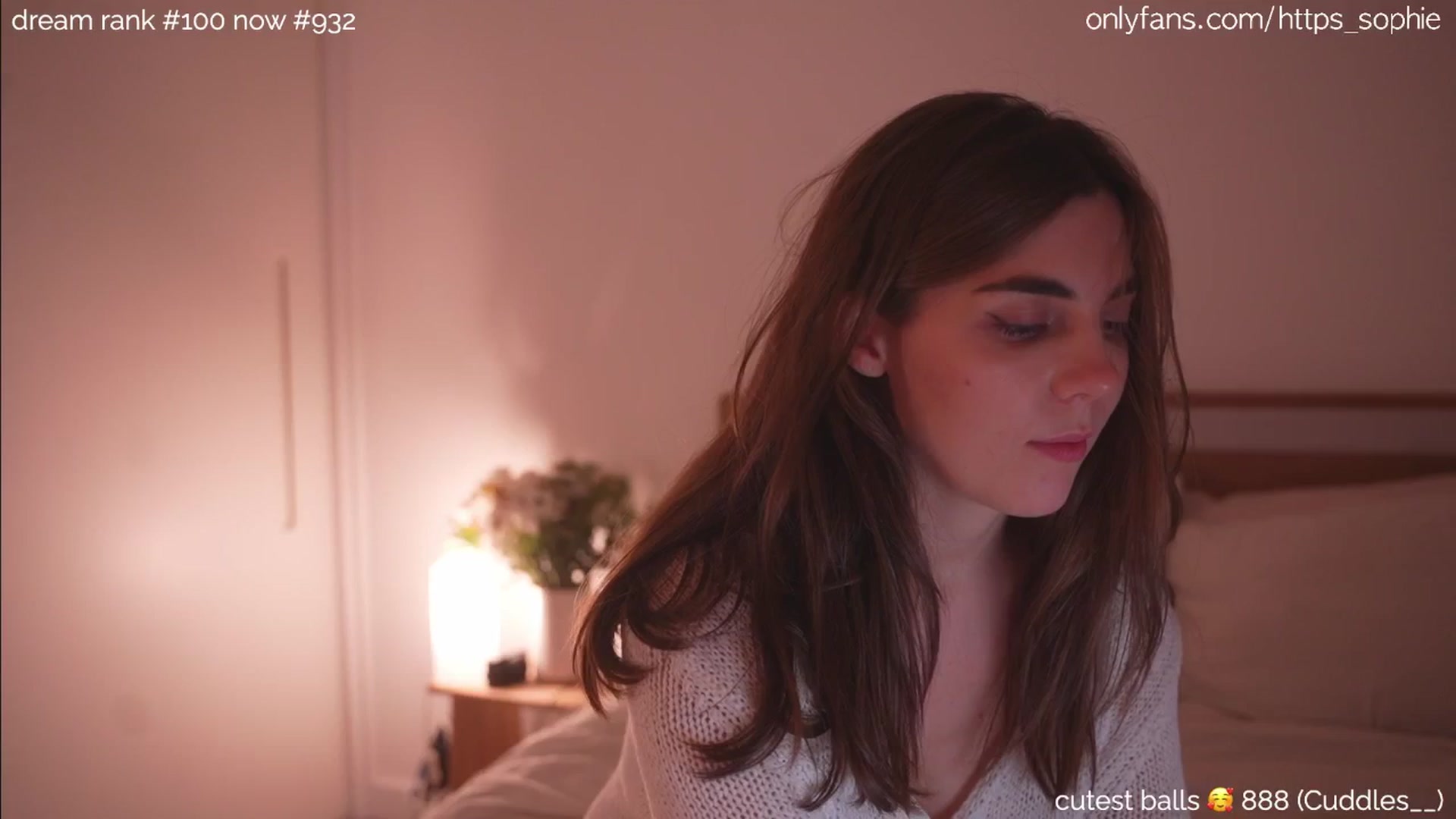 Gallery image thumbnail from camguurl's myfreecams stream on, 09/10/2024, 01:27 image 16 of 20