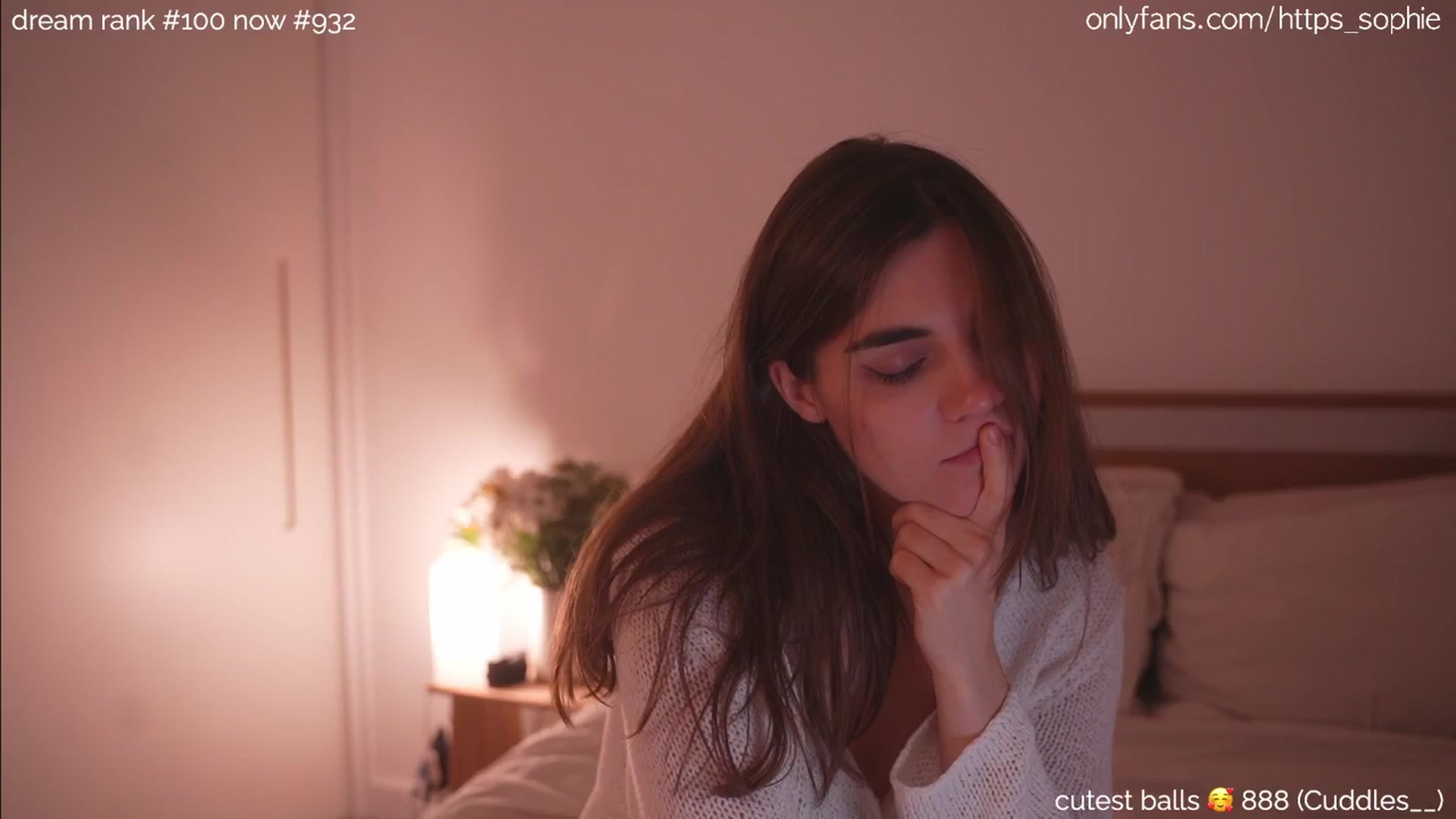 Gallery image thumbnail from camguurl's myfreecams stream on, 09/10/2024, 01:27 image 18 of 20