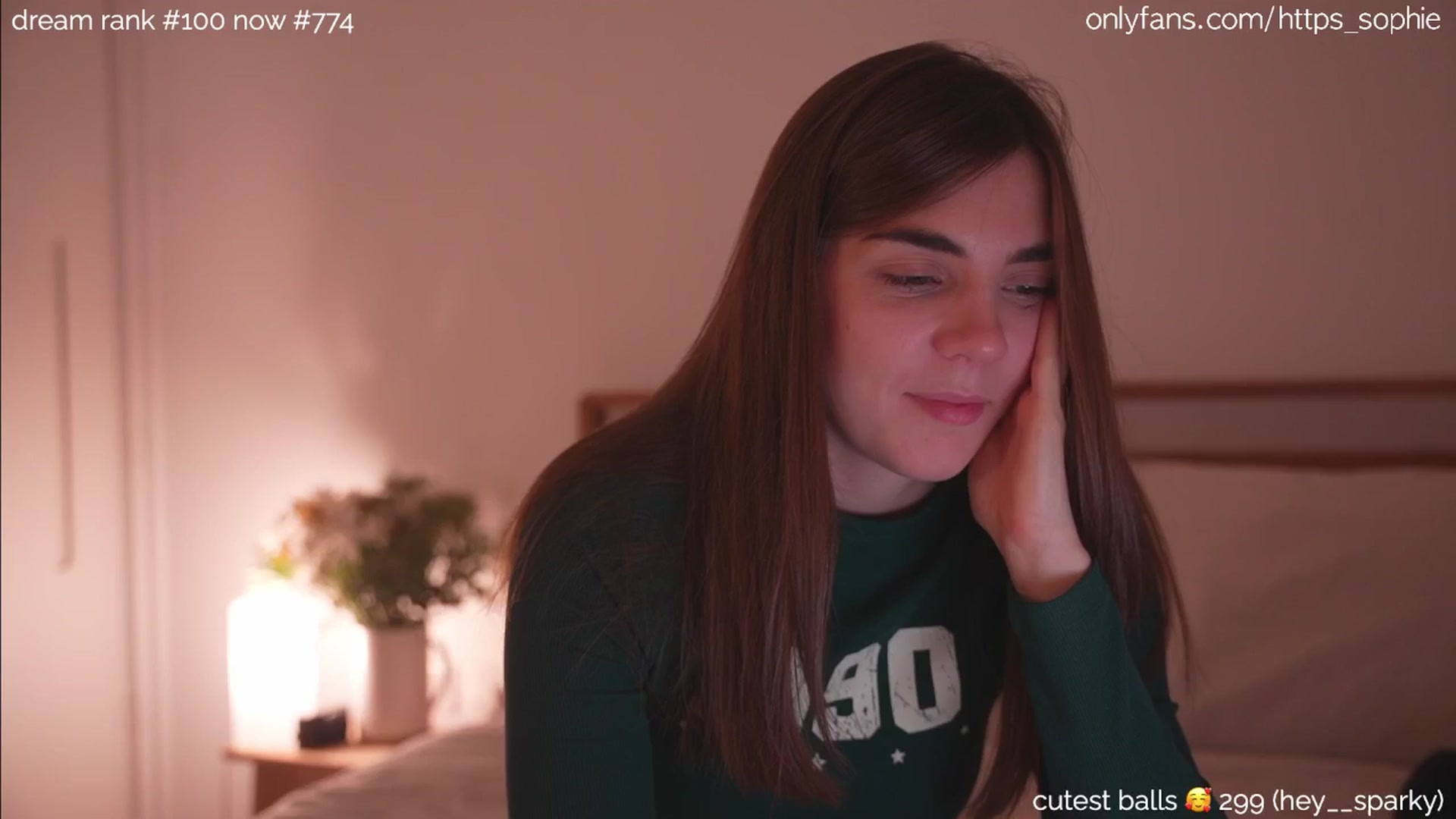 Gallery image thumbnail from camguurl's myfreecams stream on, 09/11/2024, 23:15 image 19 of 20