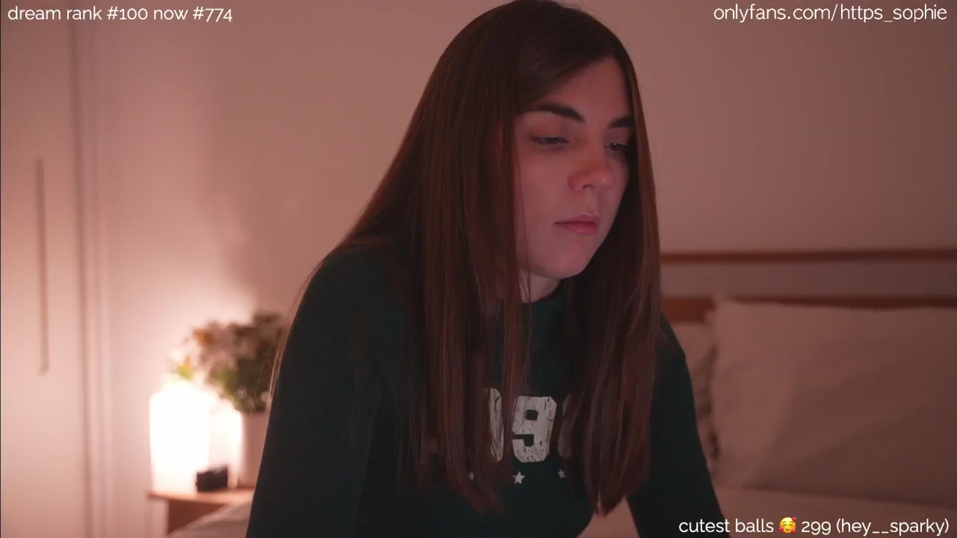 Gallery image thumbnail from camguurl's myfreecams stream on, 09/11/2024, 23:15 image 16 of 20