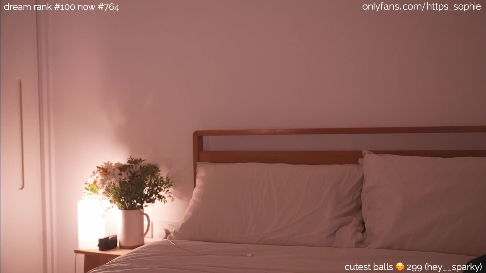 Gallery image thumbnail from camguurl's myfreecams stream on, 09/11/2024, 23:57 image 6 of 20