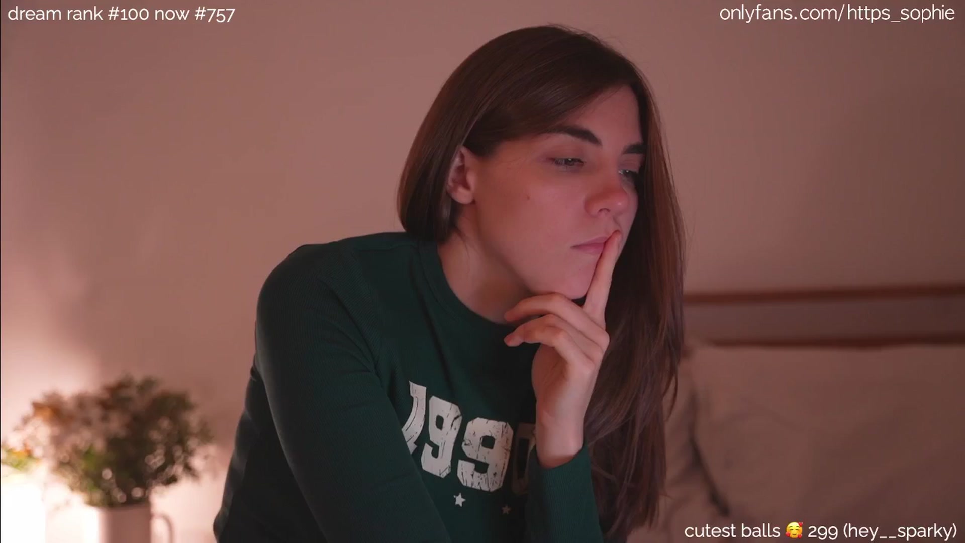 Gallery image thumbnail from camguurl's myfreecams stream on, 09/11/2024, 23:57 image 14 of 20
