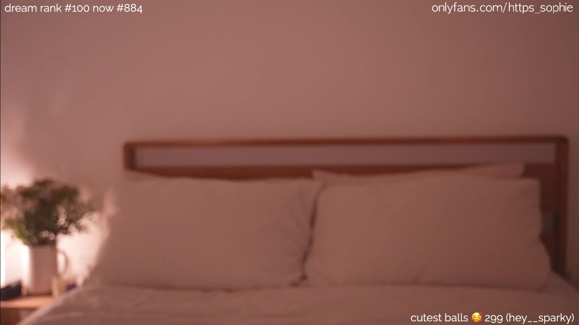 Gallery image thumbnail from camguurl's myfreecams stream on, 09/14/2024, 24:05 image 8 of 20