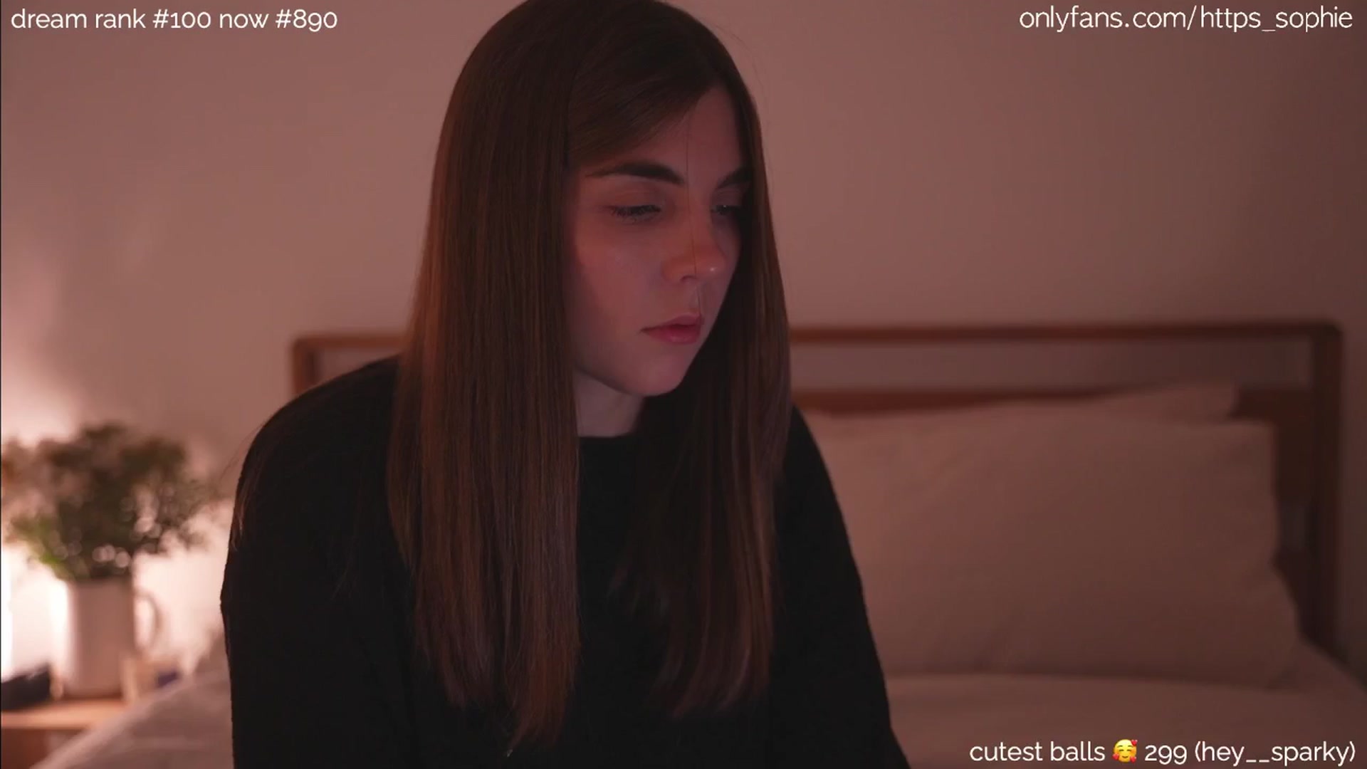 Gallery image thumbnail from camguurl's myfreecams stream on, 09/14/2024, 24:05 image 6 of 20