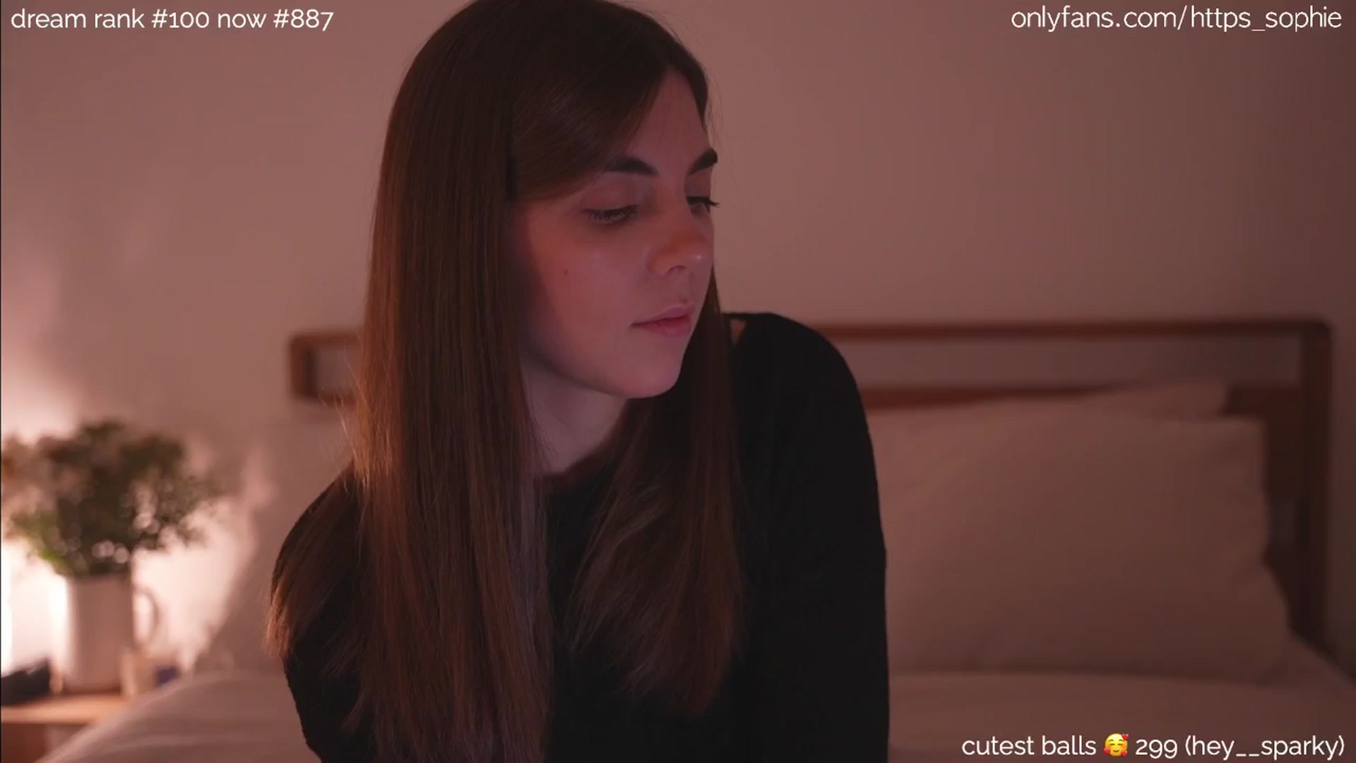 Gallery image thumbnail from camguurl's myfreecams stream on, 09/14/2024, 24:05 image 12 of 20