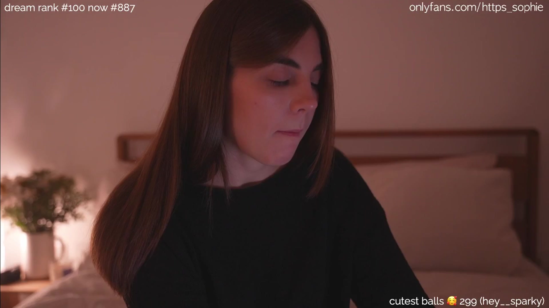Gallery image thumbnail from camguurl's myfreecams stream on, 09/14/2024, 24:05 image 11 of 20