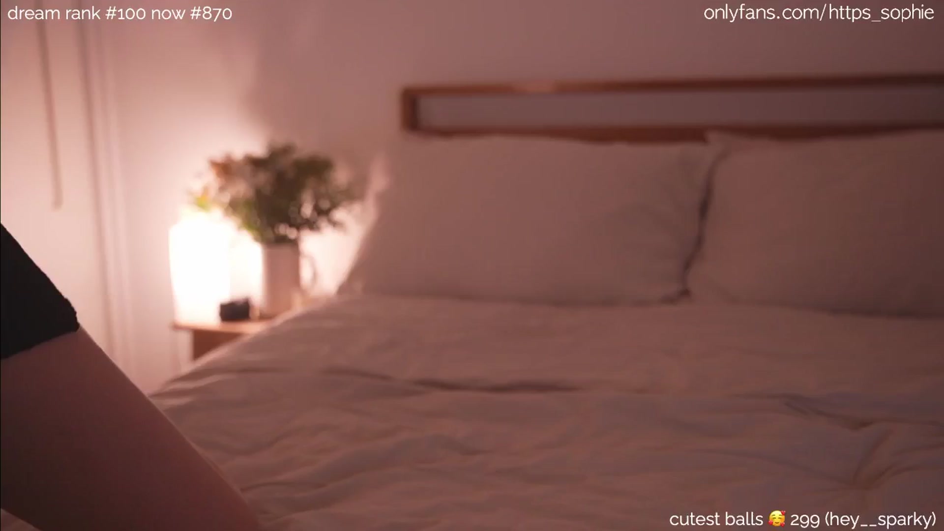 Gallery image thumbnail from camguurl's myfreecams stream on, 09/14/2024, 01:20 image 2 of 20