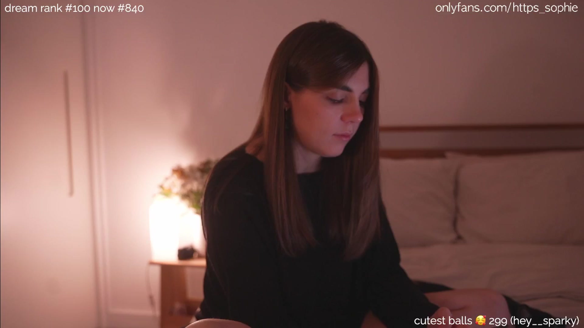 Gallery image thumbnail from camguurl's myfreecams stream on, 09/14/2024, 01:49 image 14 of 20