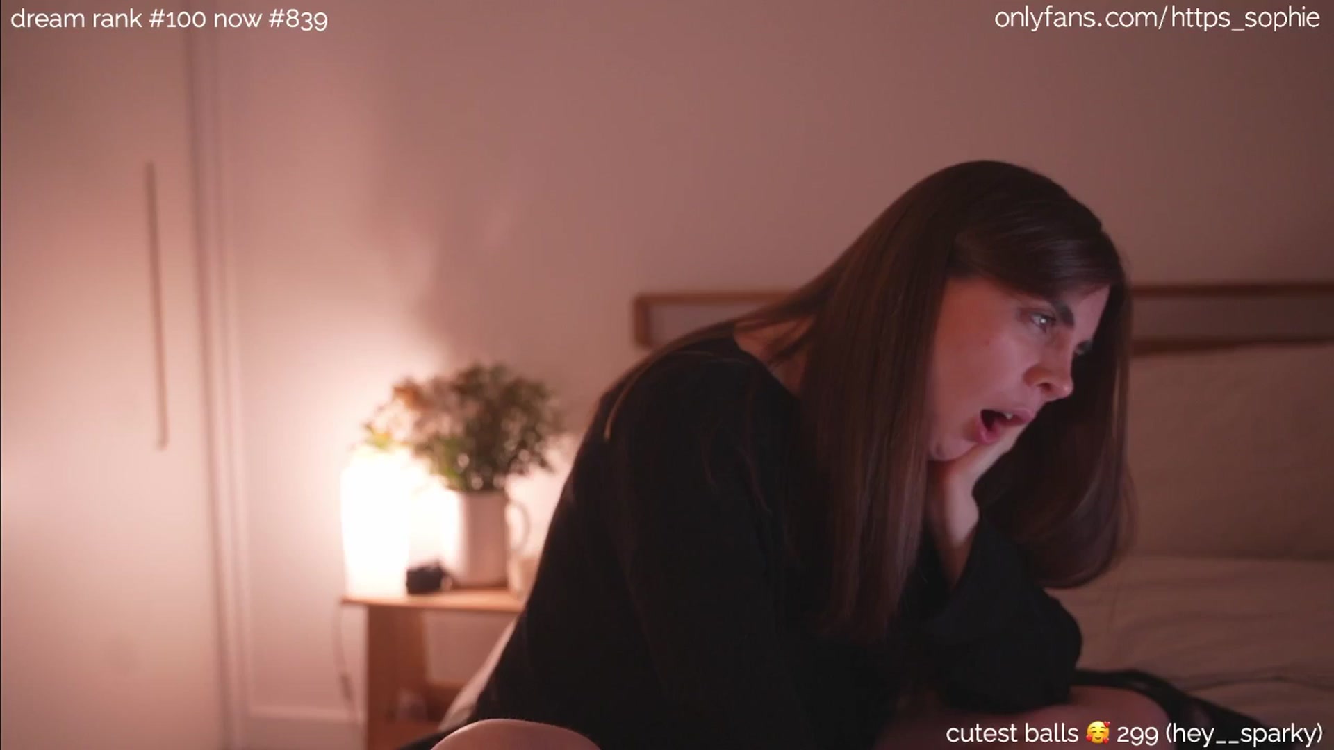 Gallery image thumbnail from camguurl's myfreecams stream on, 09/14/2024, 01:49 image 20 of 20