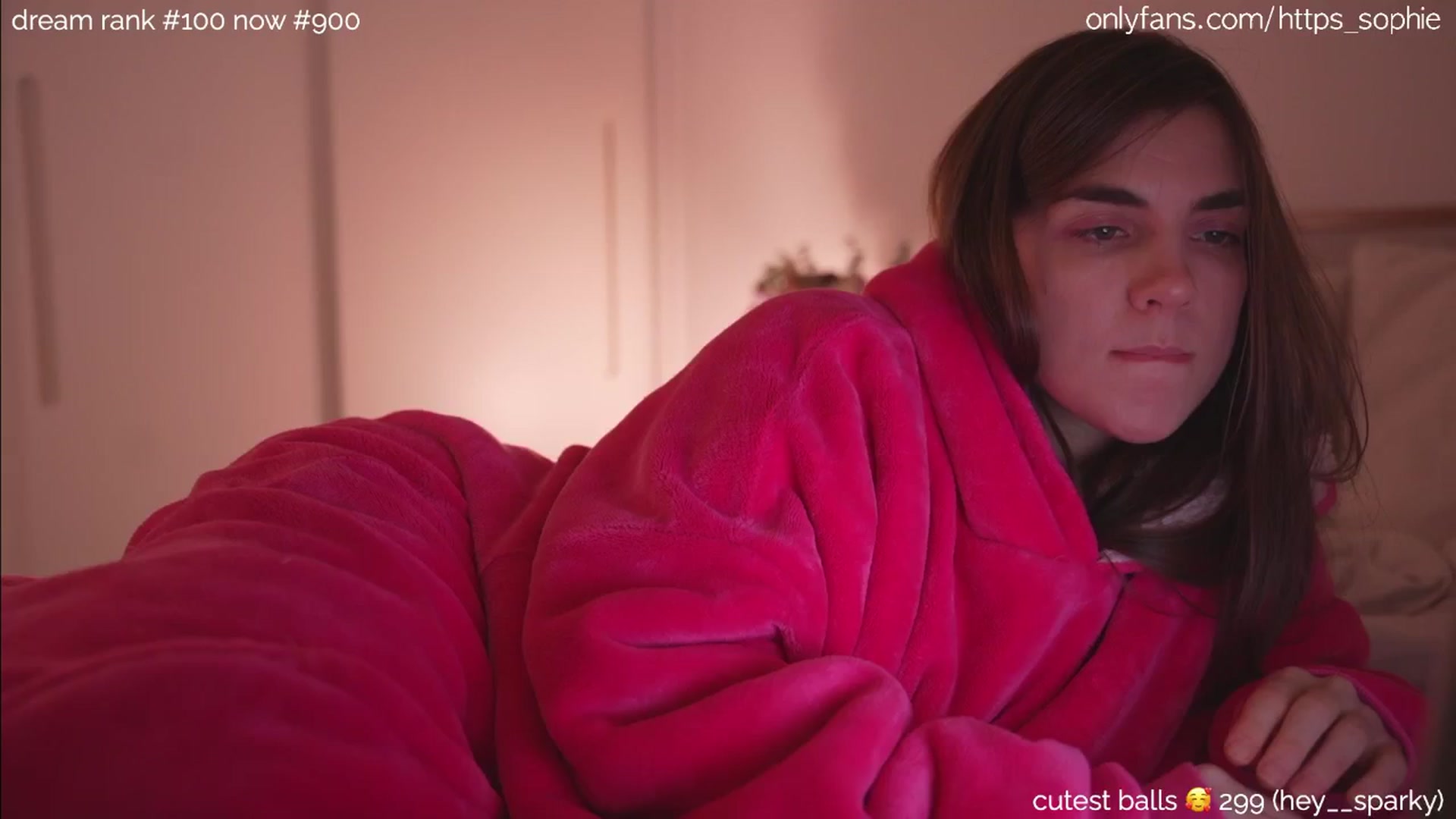 Gallery image thumbnail from camguurl's myfreecams stream on, 09/15/2024, 24:18 image 11 of 20