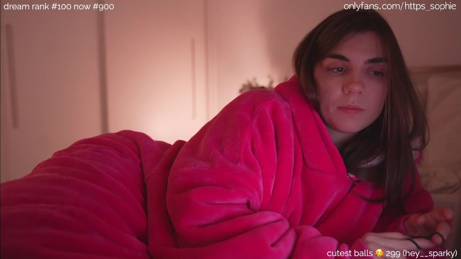 Gallery image thumbnail from camguurl's myfreecams stream on, 09/15/2024, 24:18 image 7 of 20