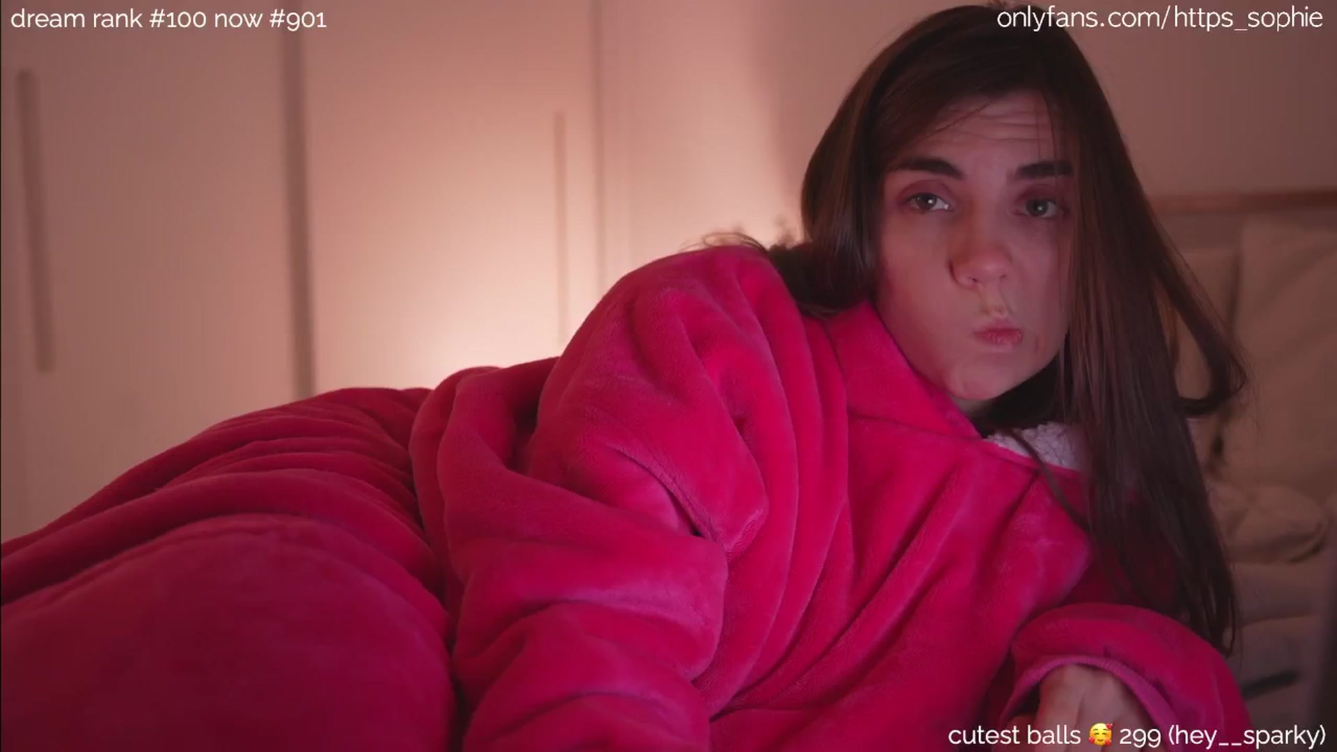 Gallery image thumbnail from camguurl's myfreecams stream on, 09/15/2024, 24:18 image 18 of 20
