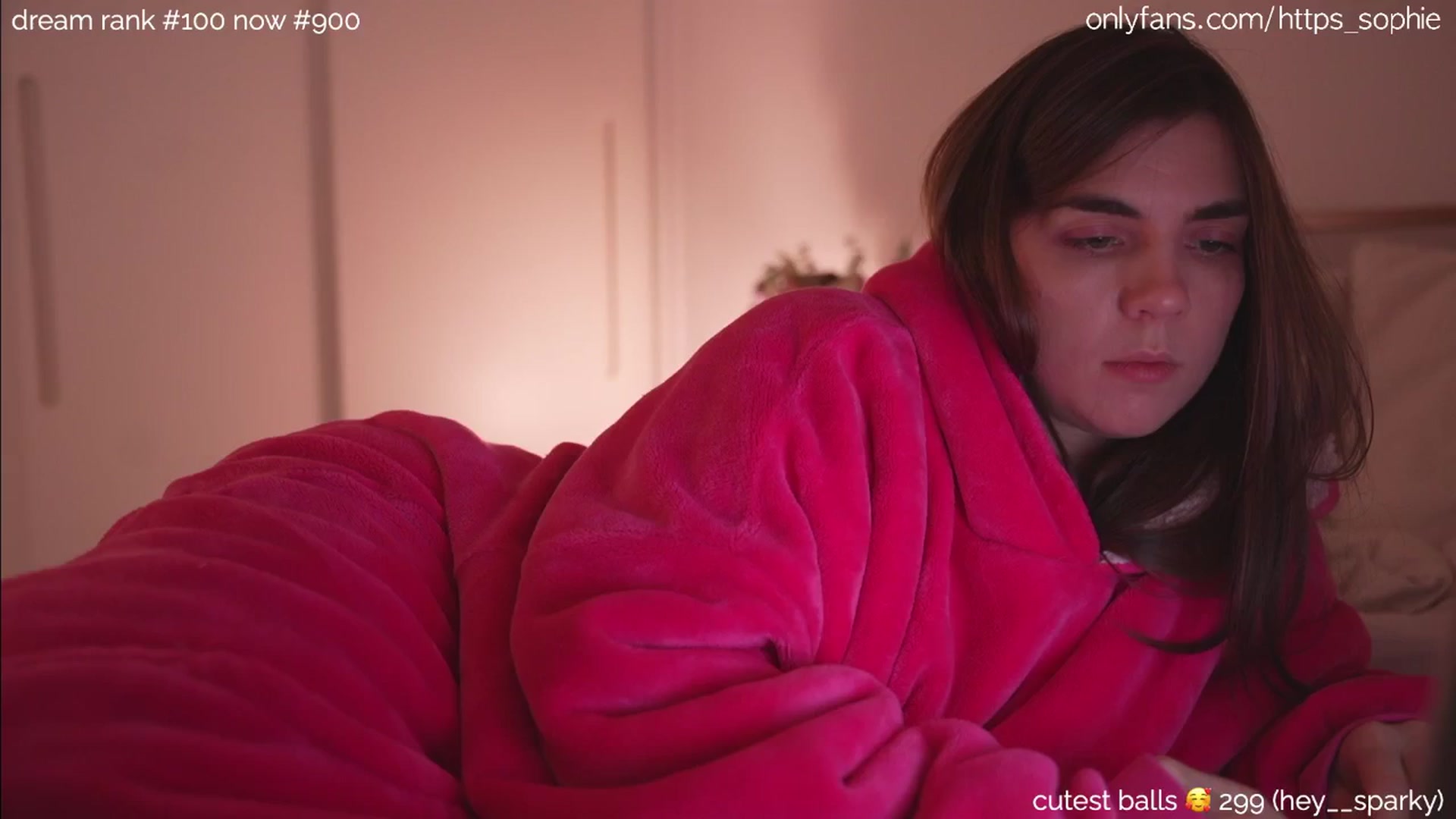 Gallery image thumbnail from camguurl's myfreecams stream on, 09/15/2024, 24:18 image 9 of 20
