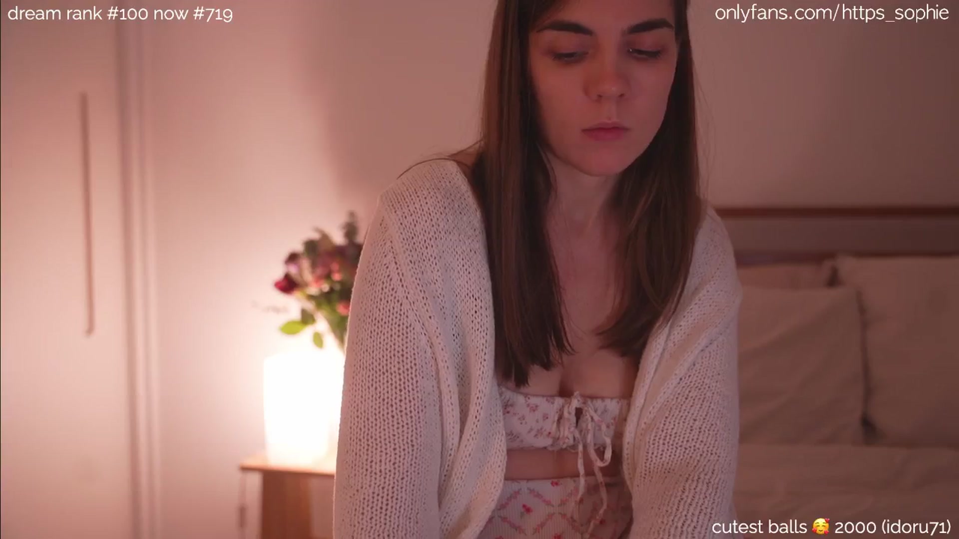 Gallery image thumbnail from camguurl's myfreecams stream on, 09/15/2024, 04:01 image 13 of 20