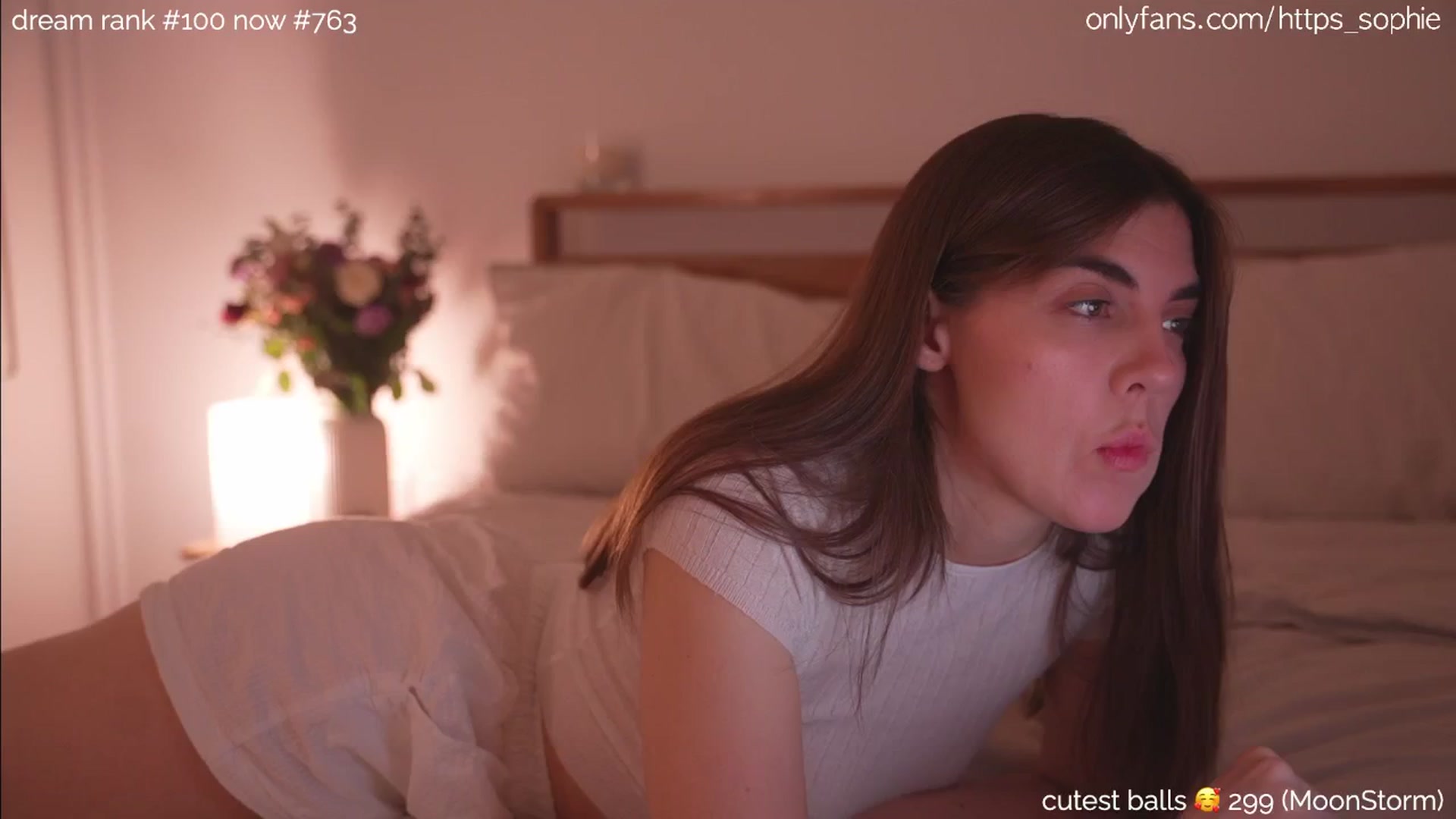 Gallery image thumbnail from camguurl's myfreecams stream on, 09/17/2024, 06:05 image 5 of 20