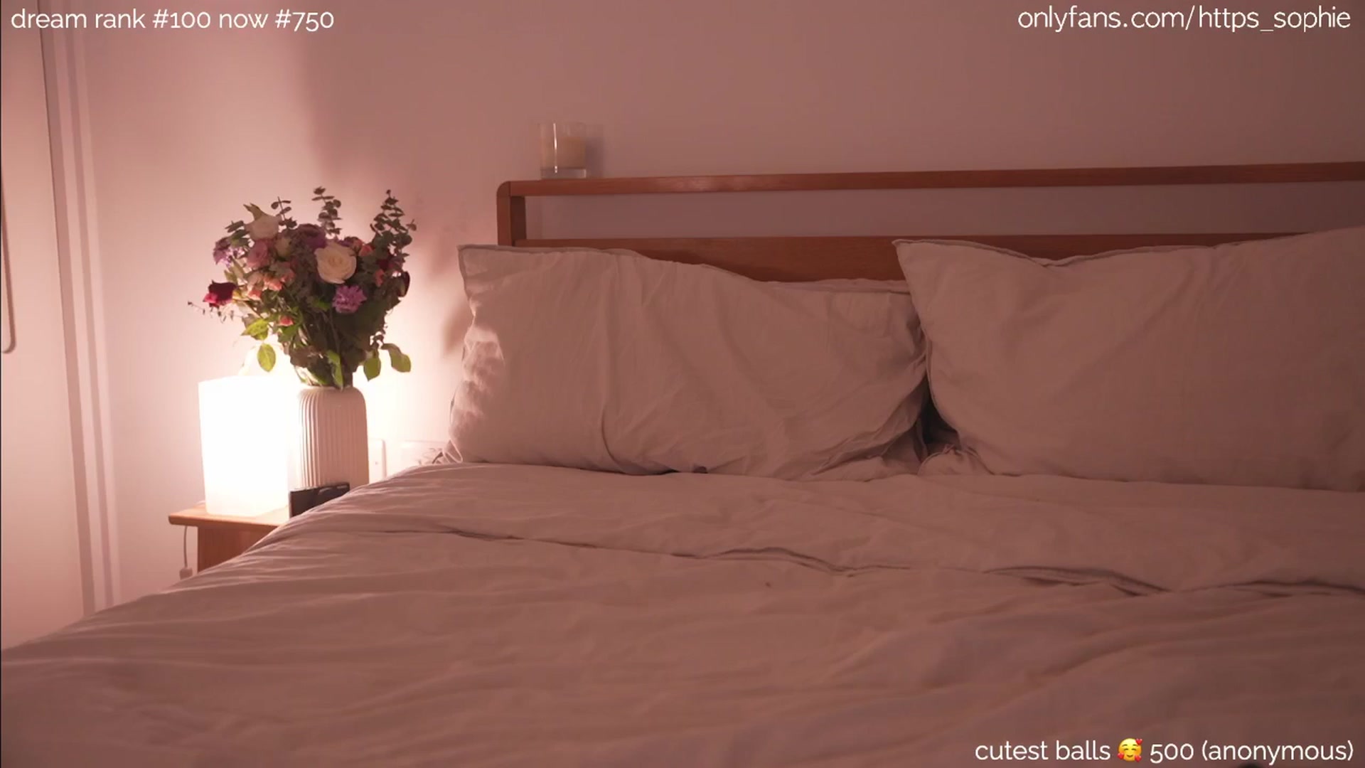 Gallery image thumbnail from camguurl's myfreecams stream on, 09/17/2024, 06:05 image 14 of 20
