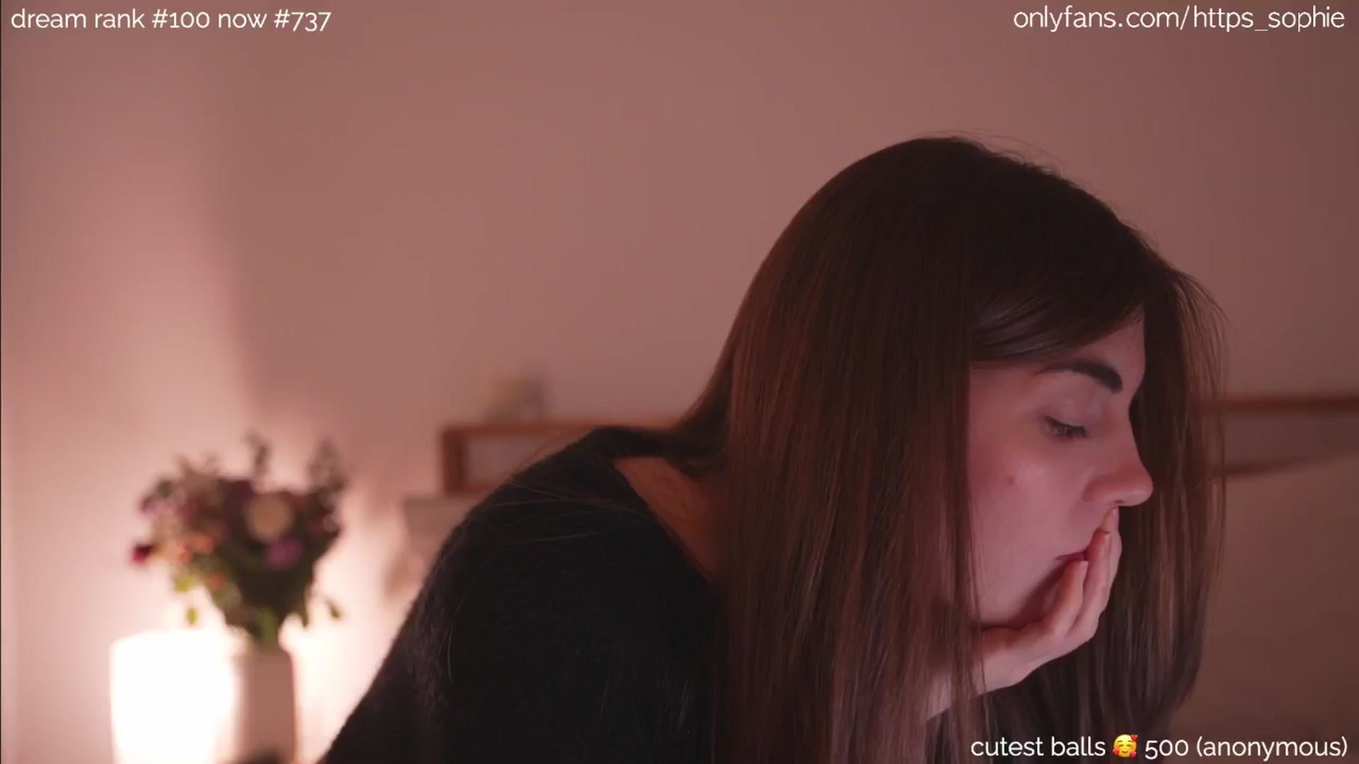 Gallery image thumbnail from camguurl's myfreecams stream on, 09/17/2024, 06:04 image 16 of 20