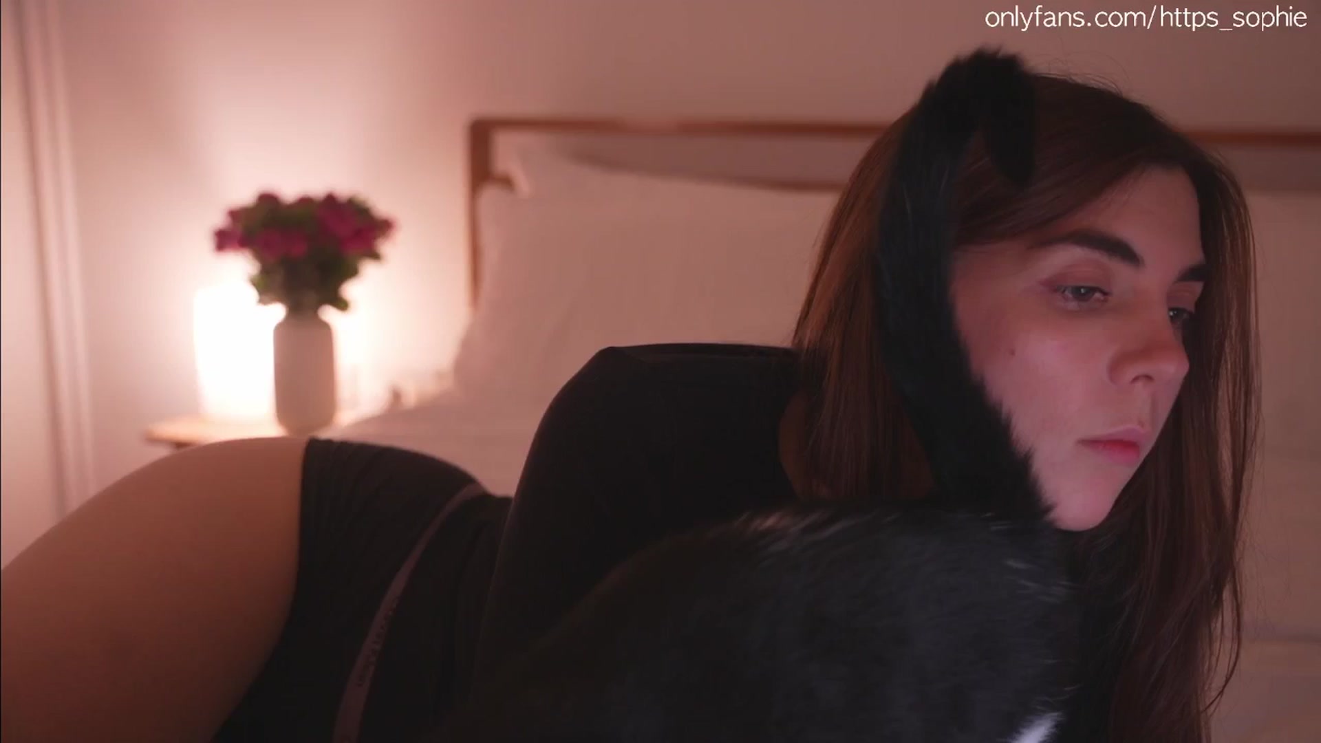 Gallery image thumbnail from camguurl's myfreecams stream on, 09/23/2024, 23:22 image 4 of 20