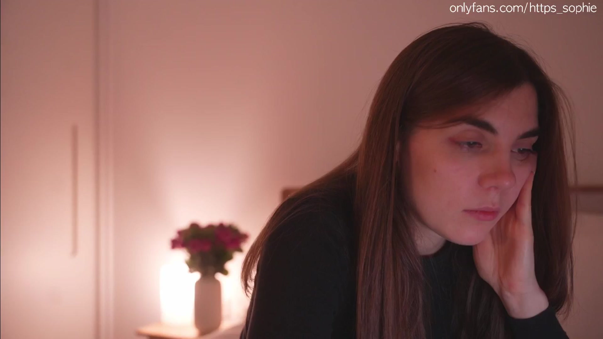 Gallery image thumbnail from camguurl's myfreecams stream on, 09/23/2024, 23:22 image 15 of 20