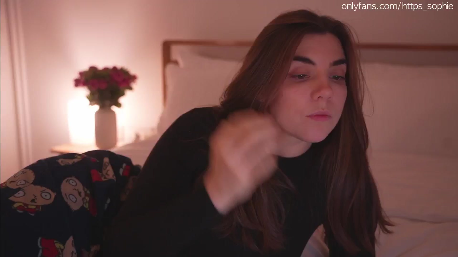 Gallery image thumbnail from camguurl's myfreecams stream on, 09/23/2024, 23:22 image 9 of 20