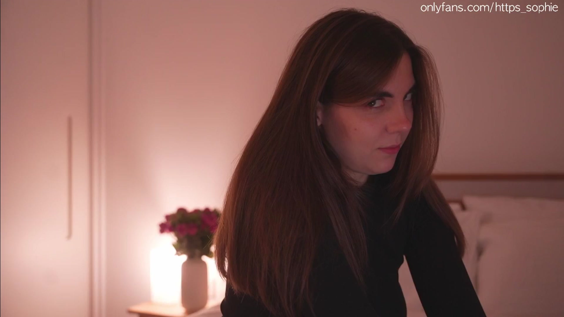 Gallery image thumbnail from camguurl's myfreecams stream on, 09/23/2024, 23:22 image 12 of 20