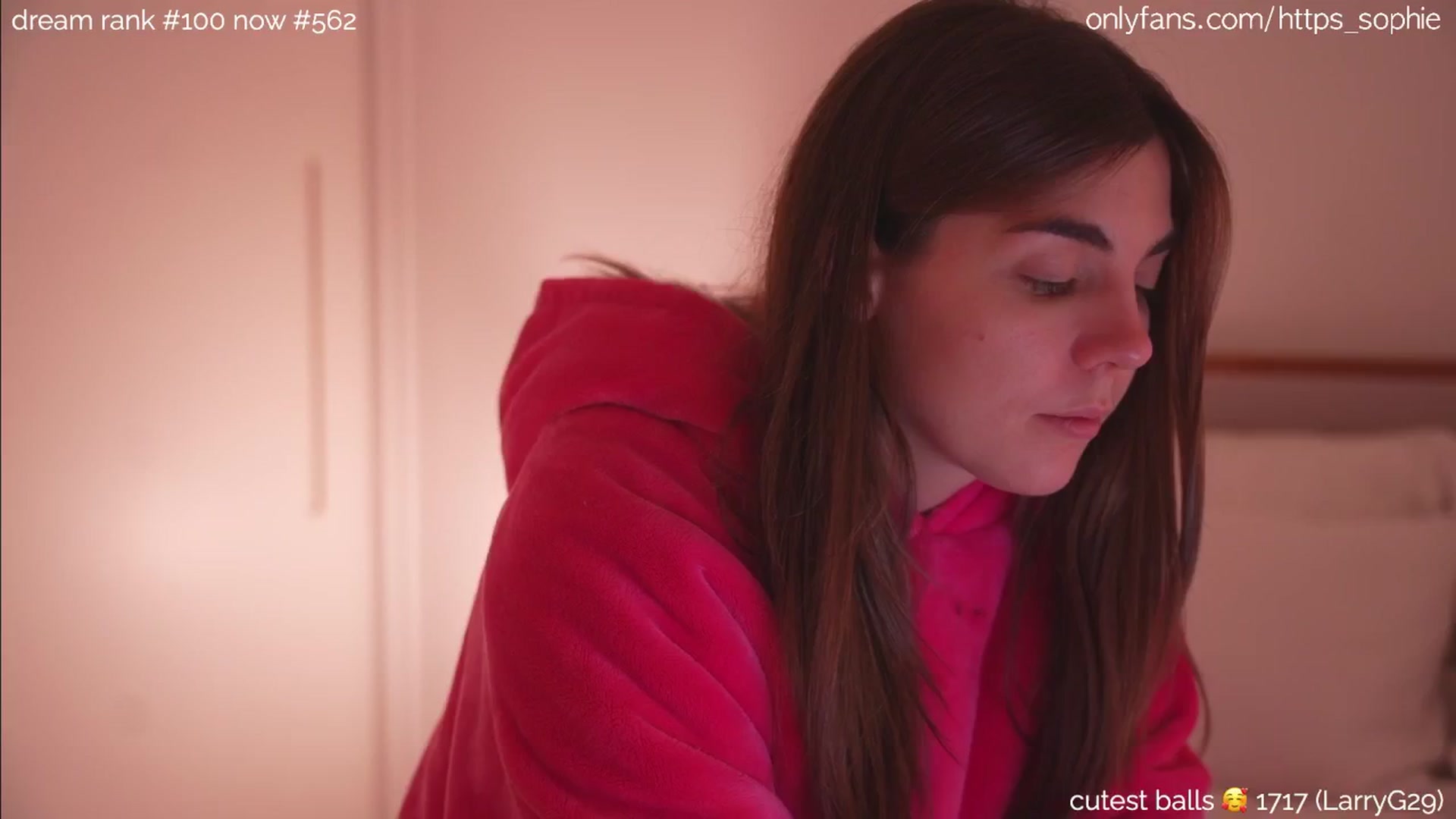 Gallery image thumbnail from camguurl's myfreecams stream on, 09/27/2024, 04:53 image 20 of 20