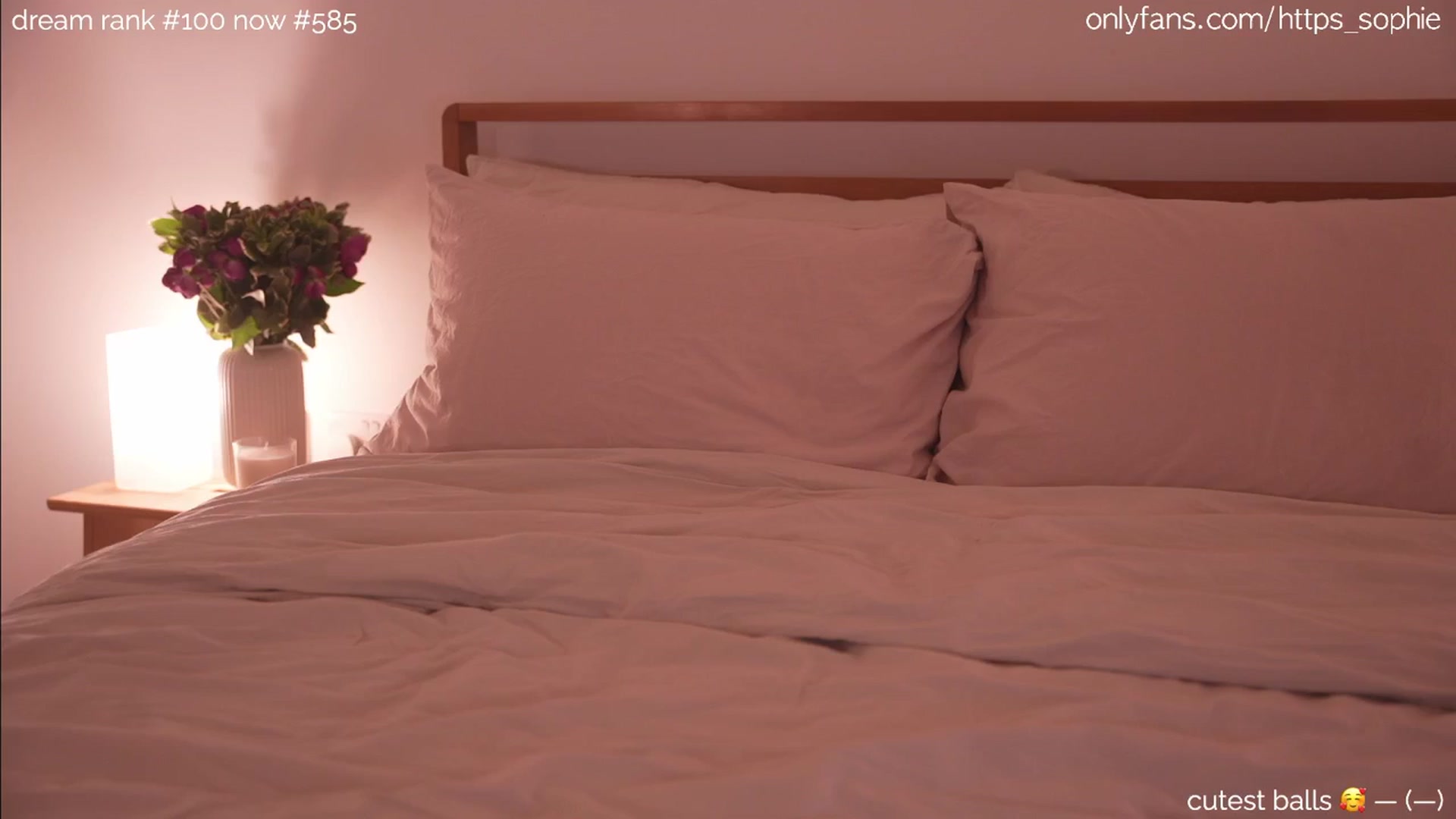 Gallery image thumbnail from camguurl's myfreecams stream on, 09/27/2024, 22:41 image 7 of 20