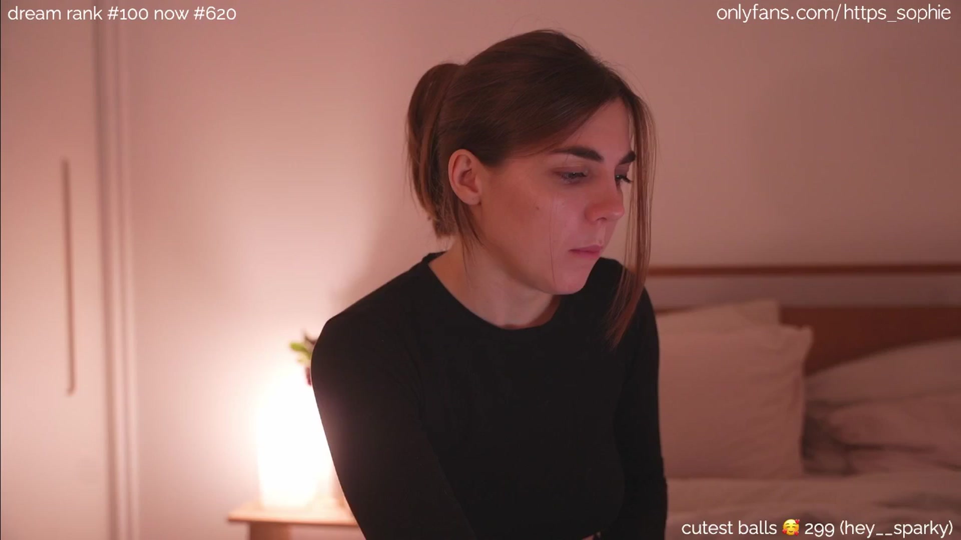 Gallery image thumbnail from camguurl's myfreecams stream on, 09/30/2024, 01:15 image 17 of 20
