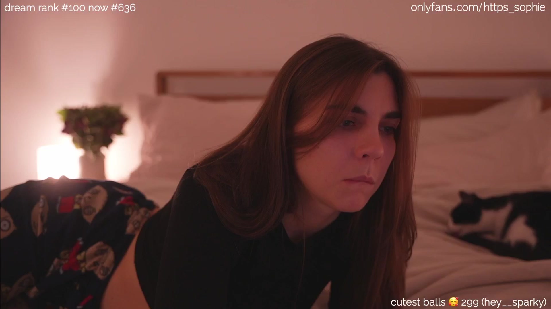 Gallery image thumbnail from camguurl's myfreecams stream on, 09/30/2024, 01:15 image 3 of 20