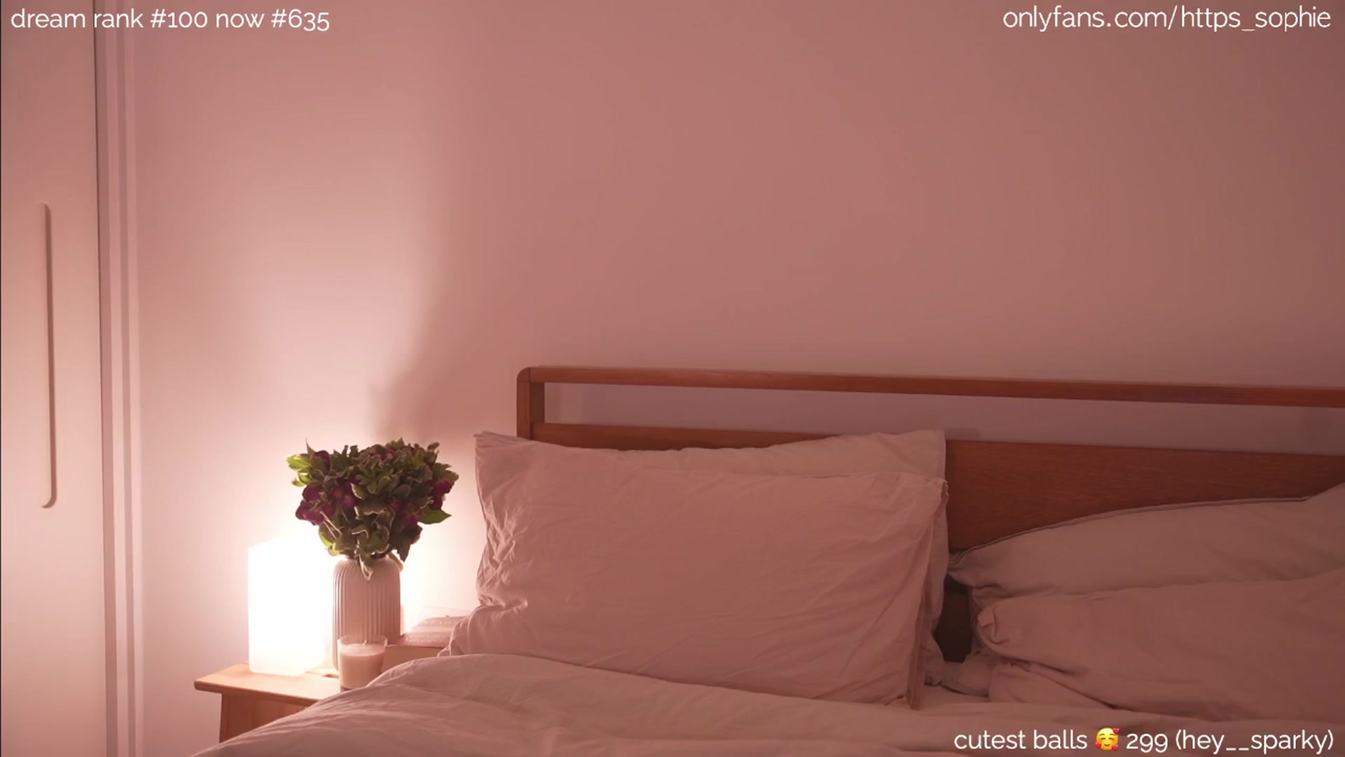 Gallery image thumbnail from camguurl's myfreecams stream on, 09/30/2024, 01:15 image 8 of 20