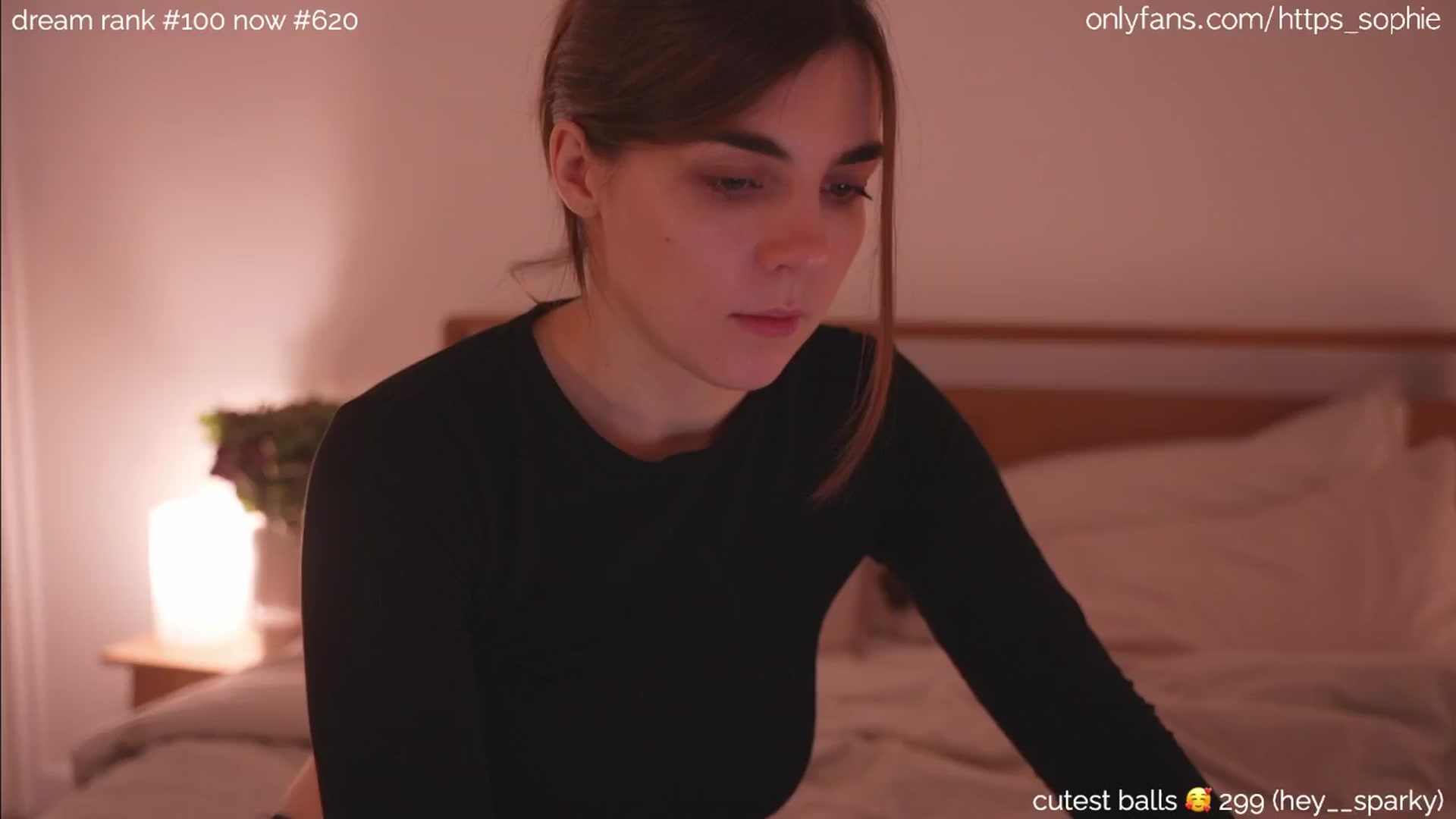 Gallery image thumbnail from camguurl's myfreecams stream on, 09/30/2024, 01:15 image 14 of 20