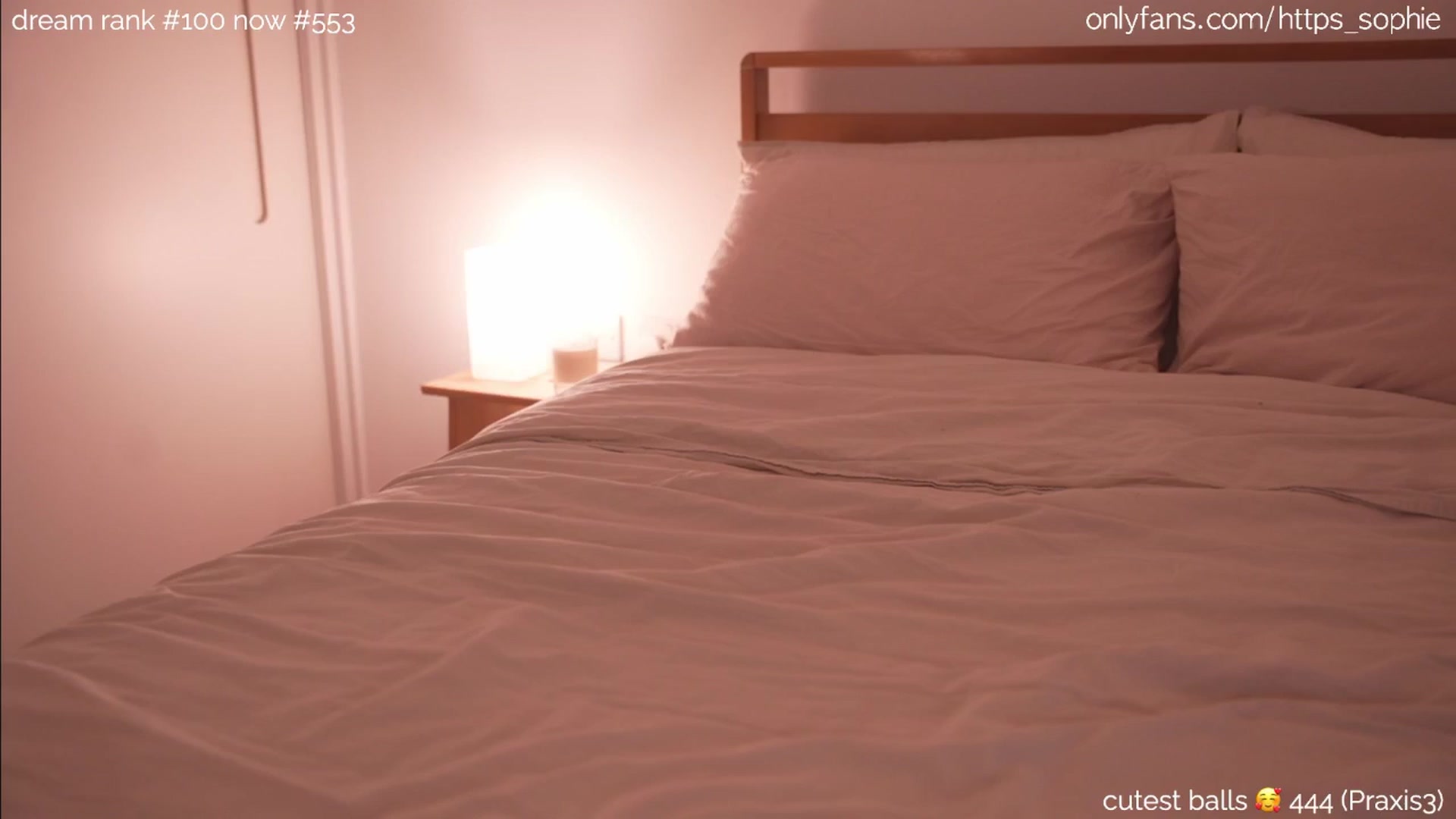 Gallery image thumbnail from camguurl's myfreecams stream on, 10/01/2024, 23:52 image 3 of 20