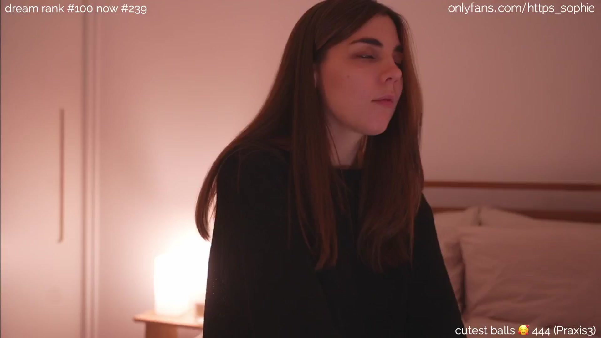 Gallery image thumbnail from camguurl's myfreecams stream on, 10/01/2024, 23:52 image 19 of 20