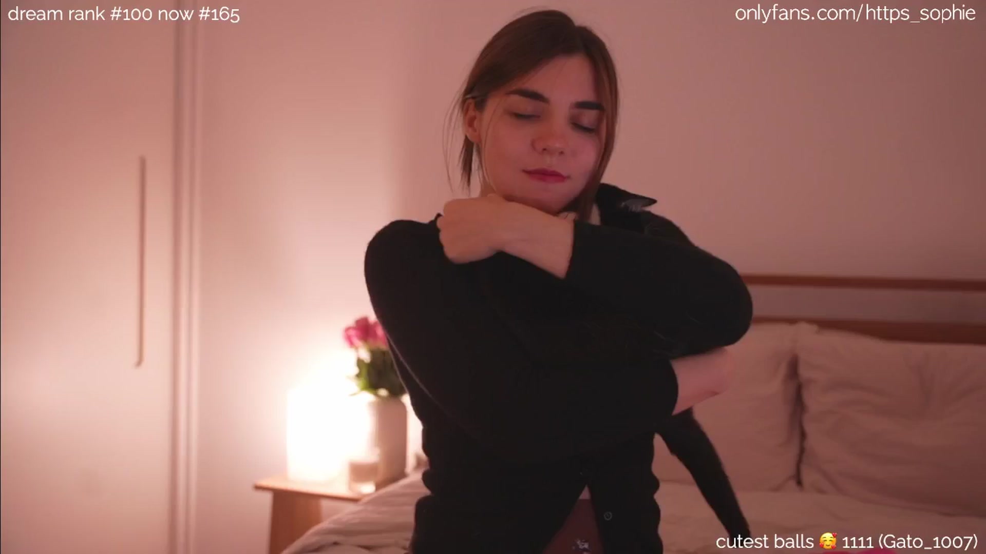 Gallery image thumbnail from camguurl's myfreecams stream on, 10/03/2024, 03:33 image 4 of 20