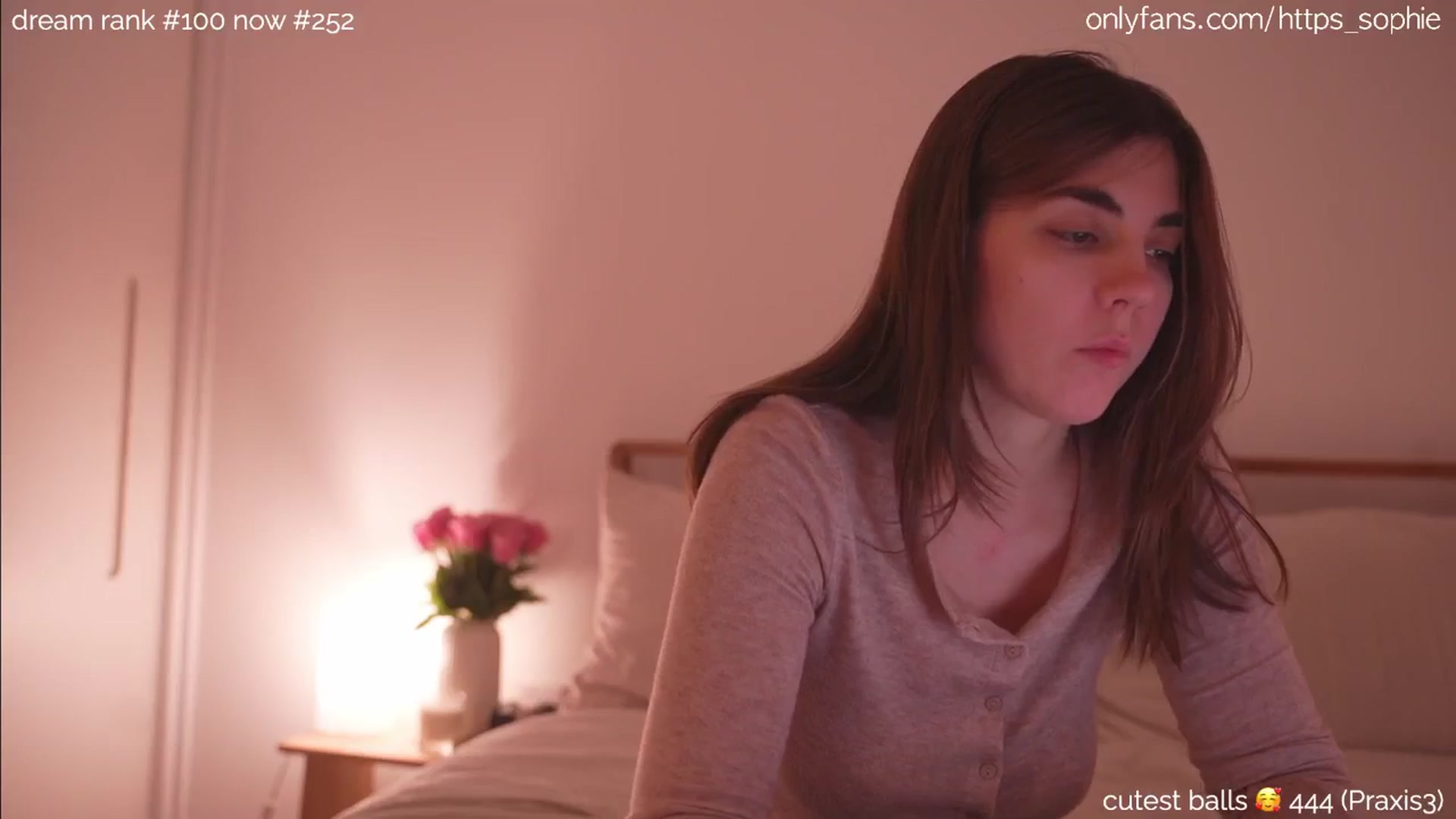 Gallery image thumbnail from camguurl's myfreecams stream on, 10/05/2024, 01:21 image 18 of 20