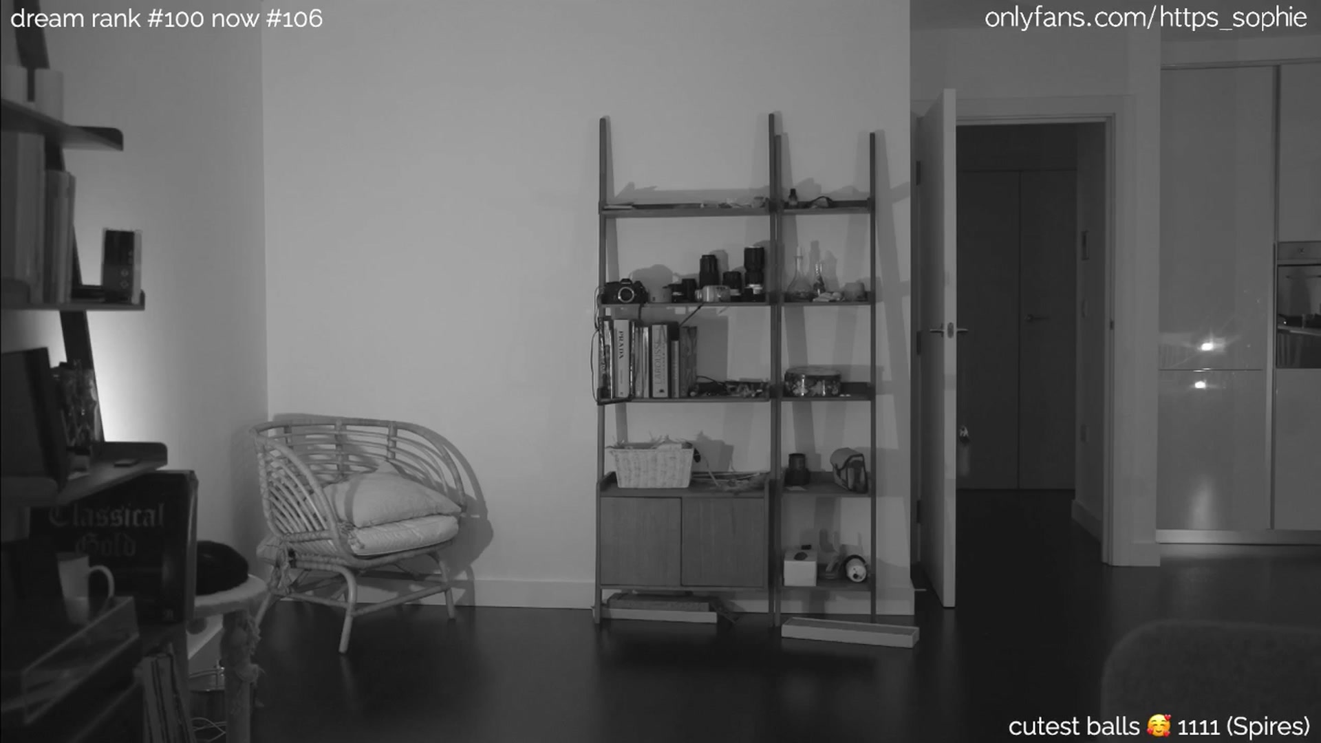 Gallery image thumbnail from camguurl's myfreecams stream on, 10/06/2024, 24:04 image 18 of 20
