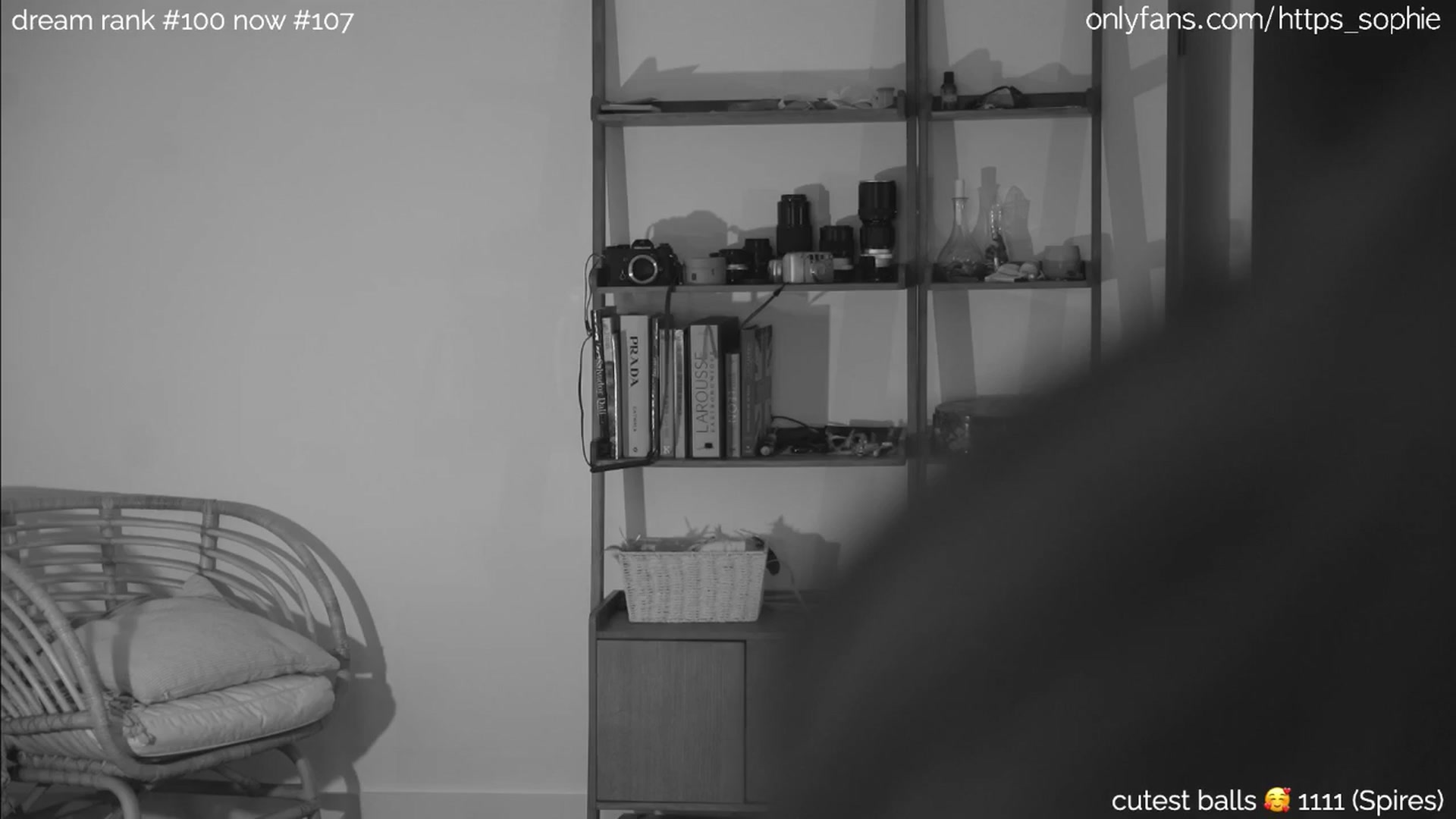 Gallery image thumbnail from camguurl's myfreecams stream on, 10/06/2024, 24:04 image 15 of 20