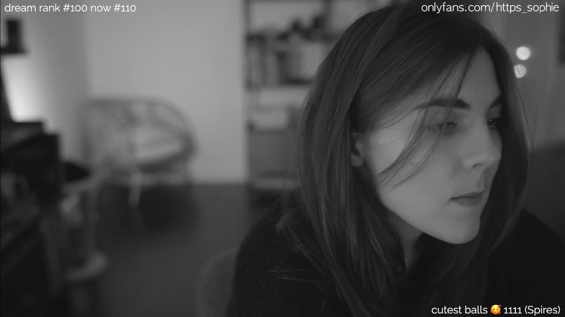 Gallery image thumbnail from camguurl's myfreecams stream on, 10/06/2024, 24:04 image 14 of 20