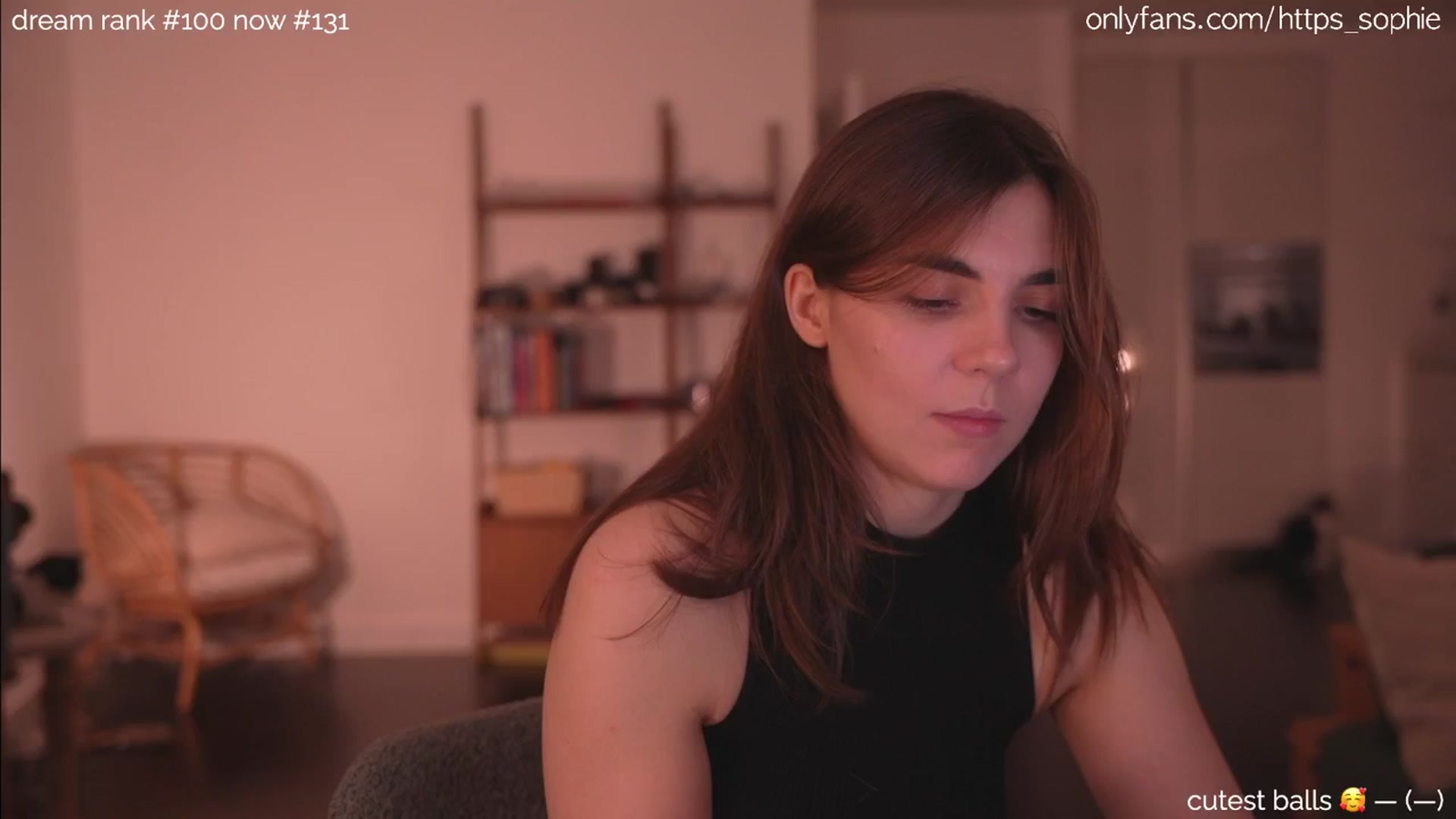 Gallery image thumbnail from camguurl's myfreecams stream on, 10/07/2024, 24:33 image 1 of 20