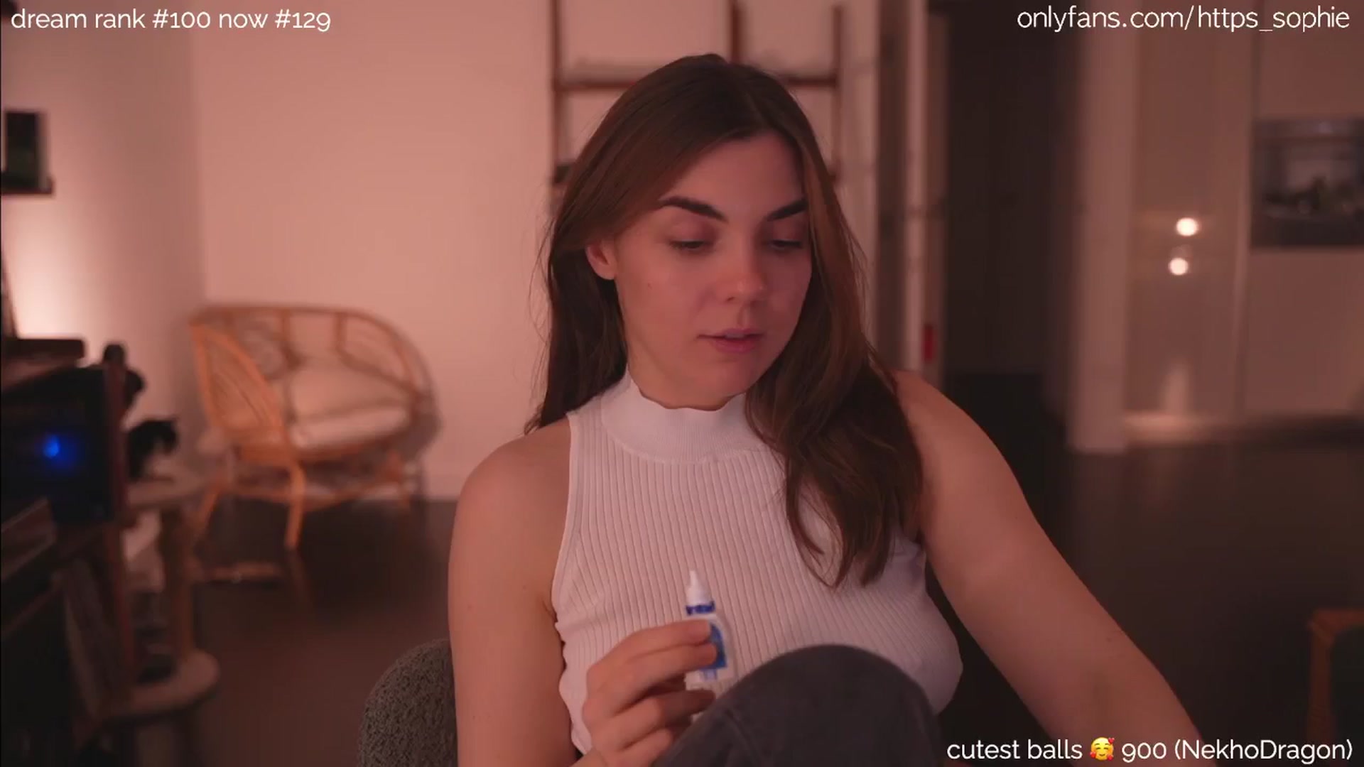 Gallery image thumbnail from camguurl's myfreecams stream on, 10/07/2024, 23:20 image 3 of 20